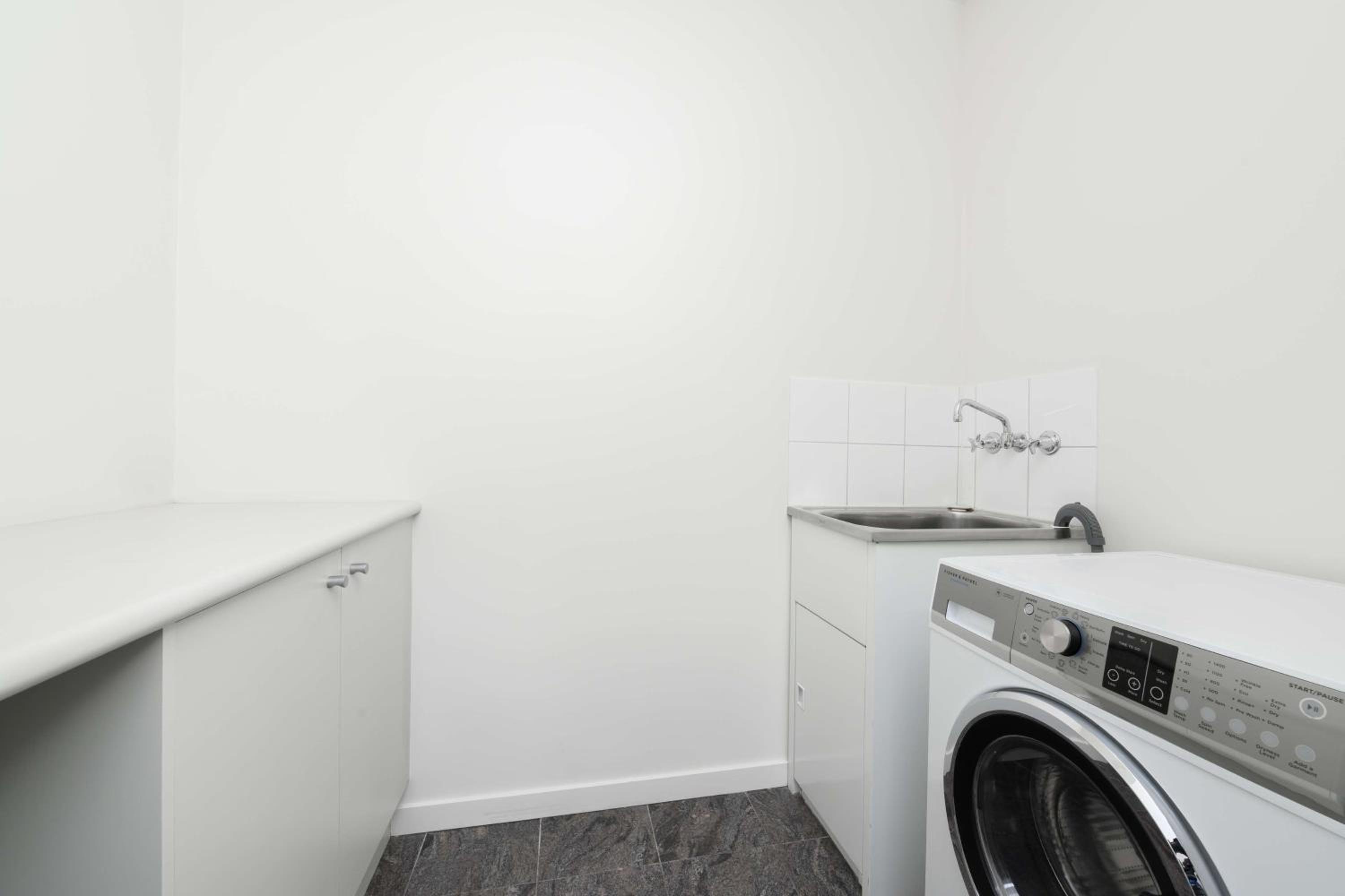 Three-Bedroom Apartment - Penthouse - Photo 17