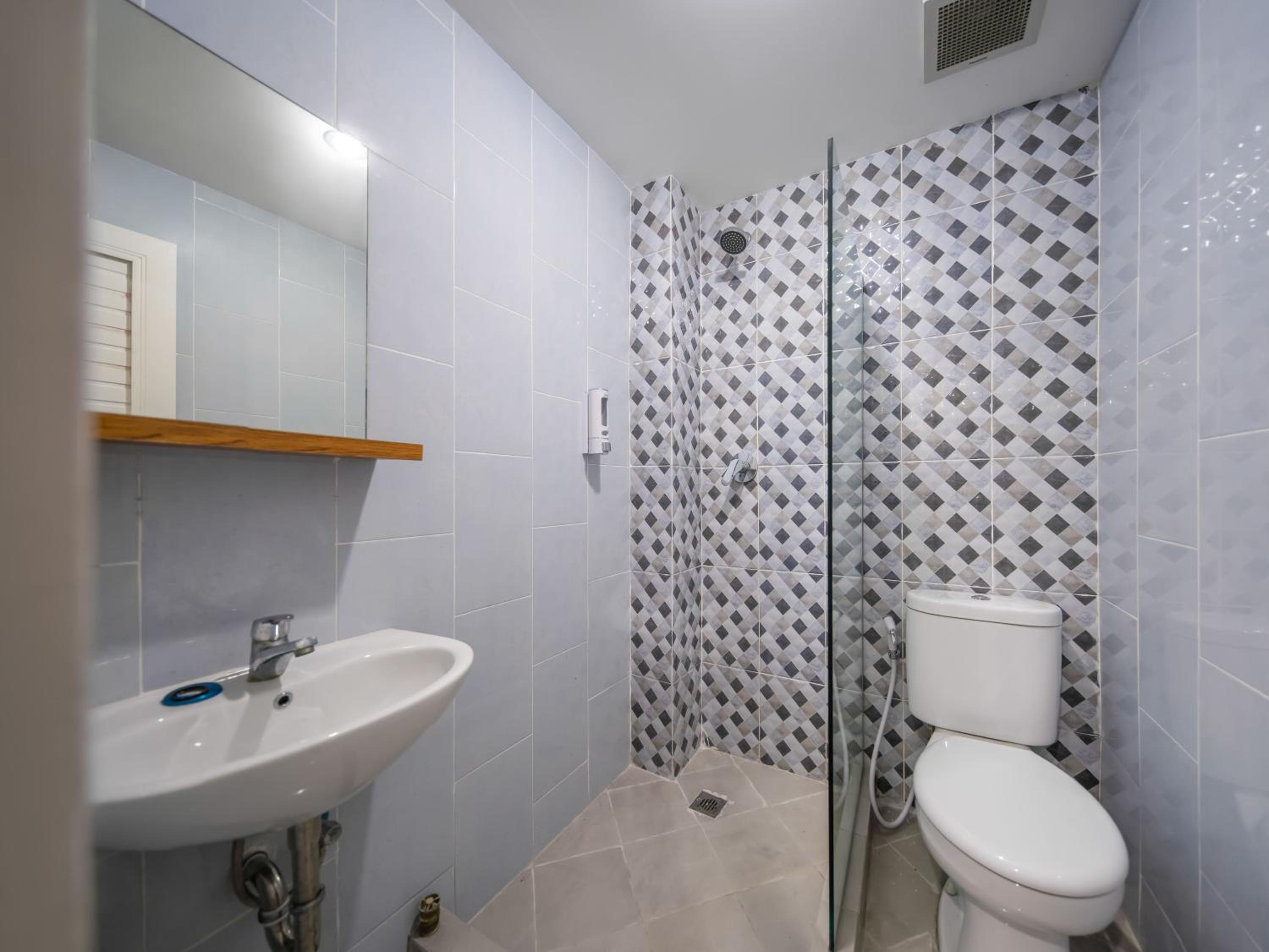 Deluxe Room - Photo 2