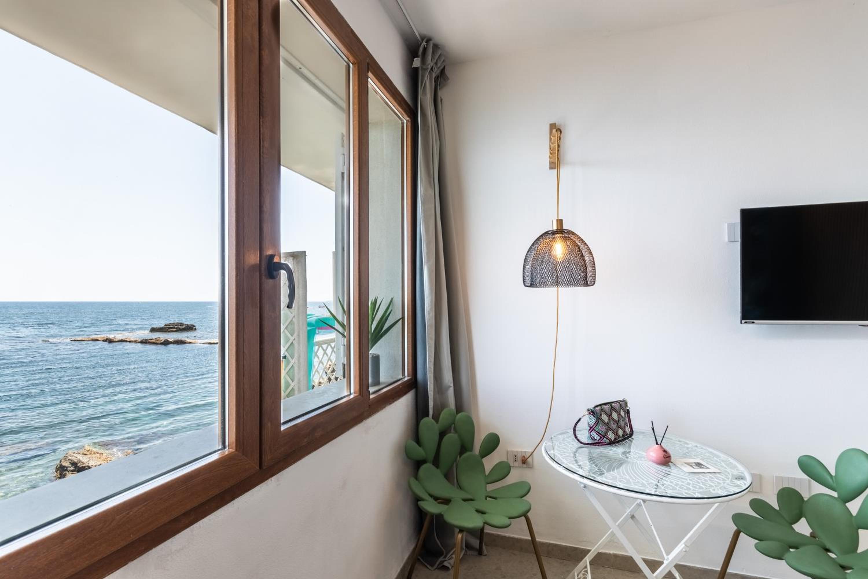 Double Room with Sea View - Photo 4