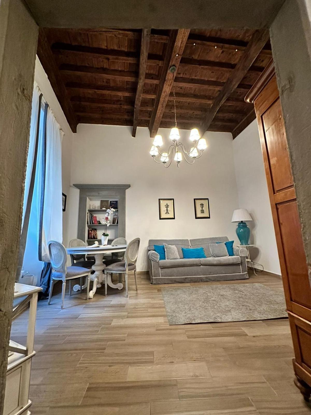 Maisonette photo 1