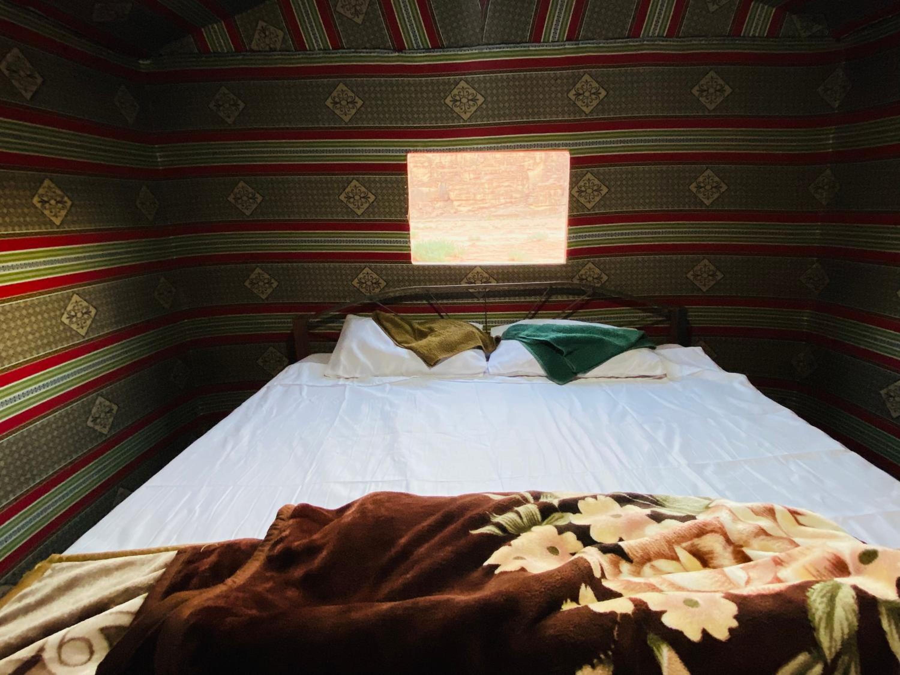 Economy Quadruple Room photo 2