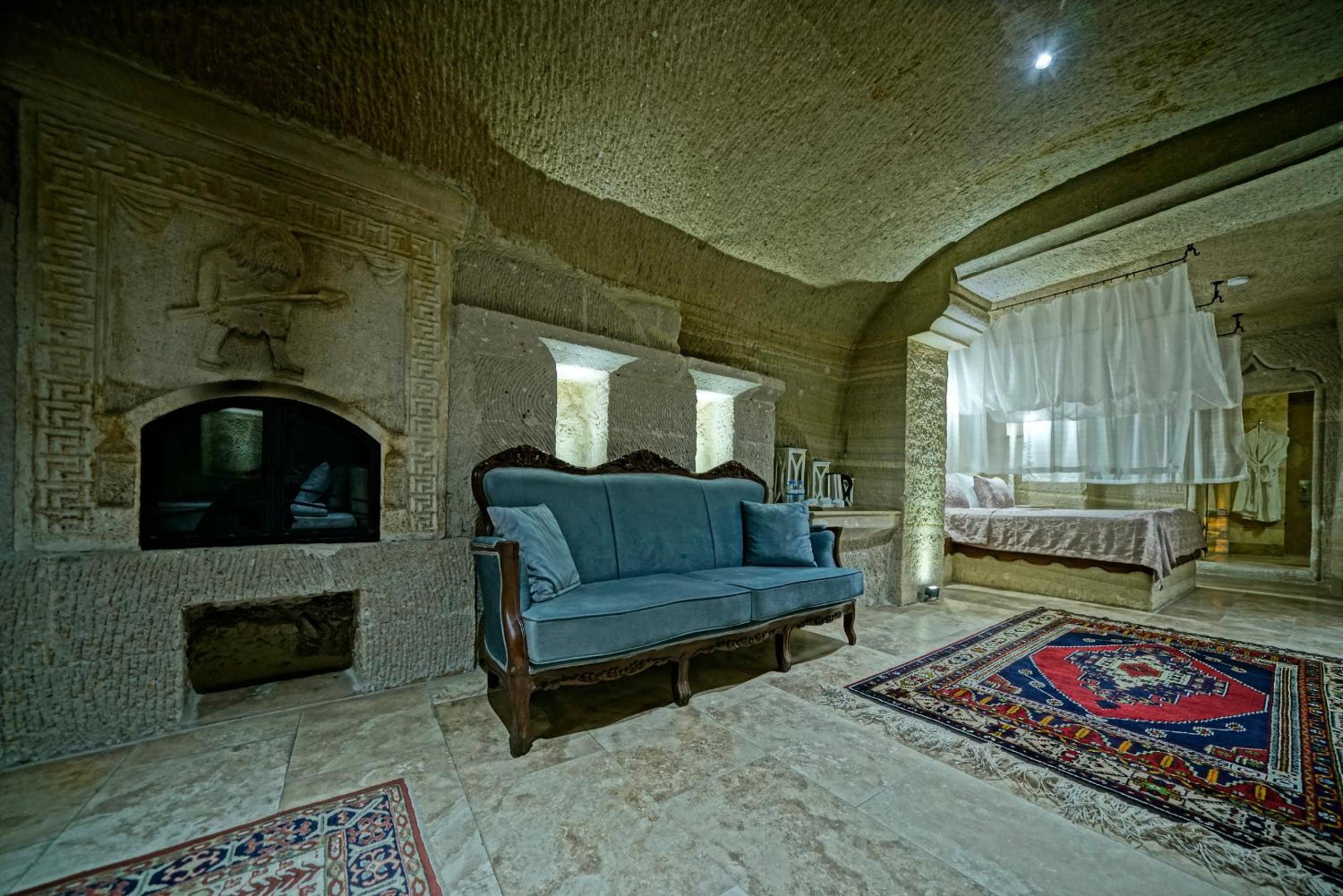 Junior Cave Suite - Photo 7