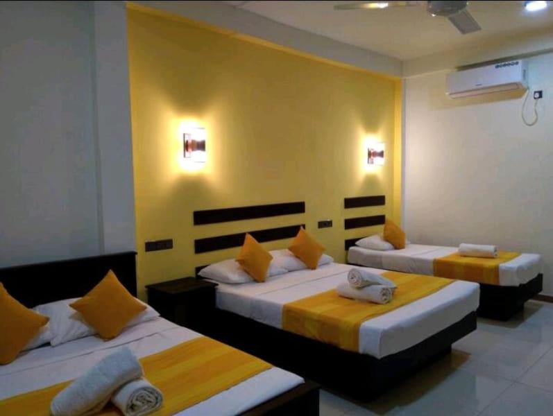 Deluxe Family Room