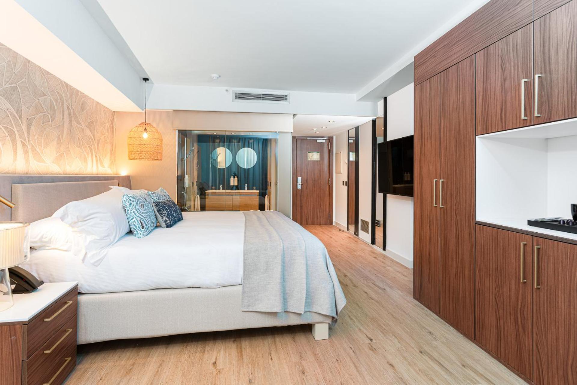 Superior Double Room with direct access to the Pool  (2 Adults)