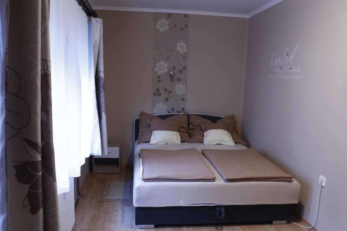 Apartment - Ground Floor photo 3