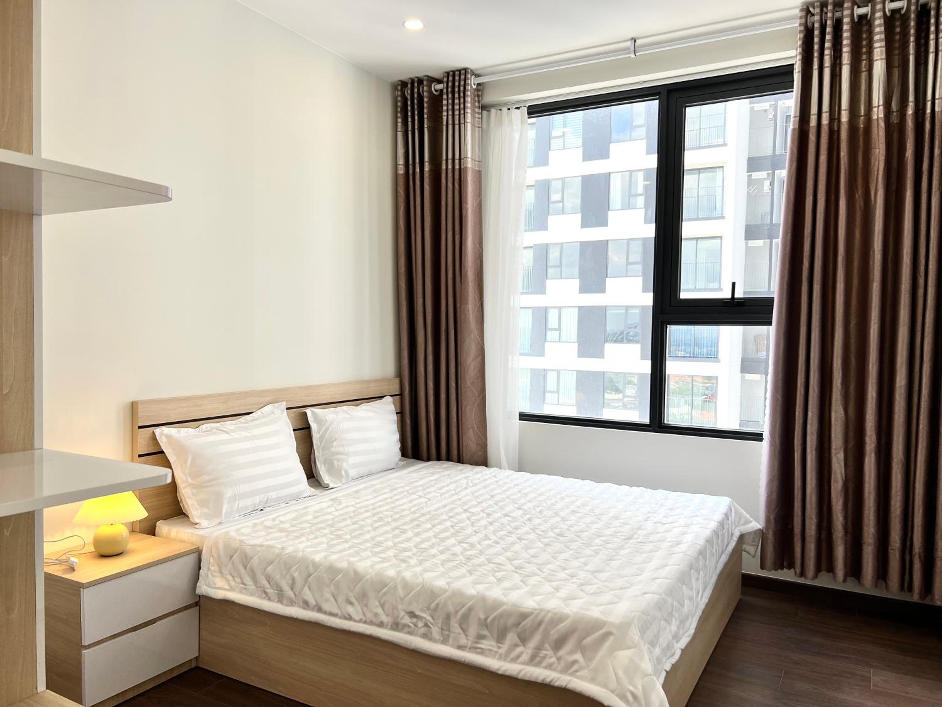 Three-Bedroom Apartment - Photo 4