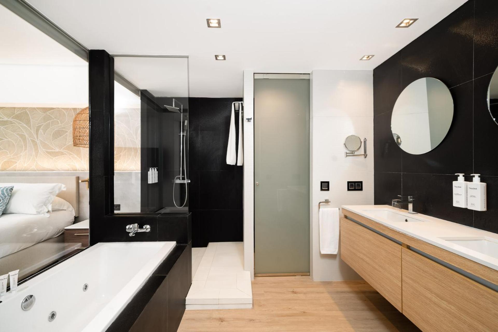 Superior Double Room with Private Pool - Photo 4
