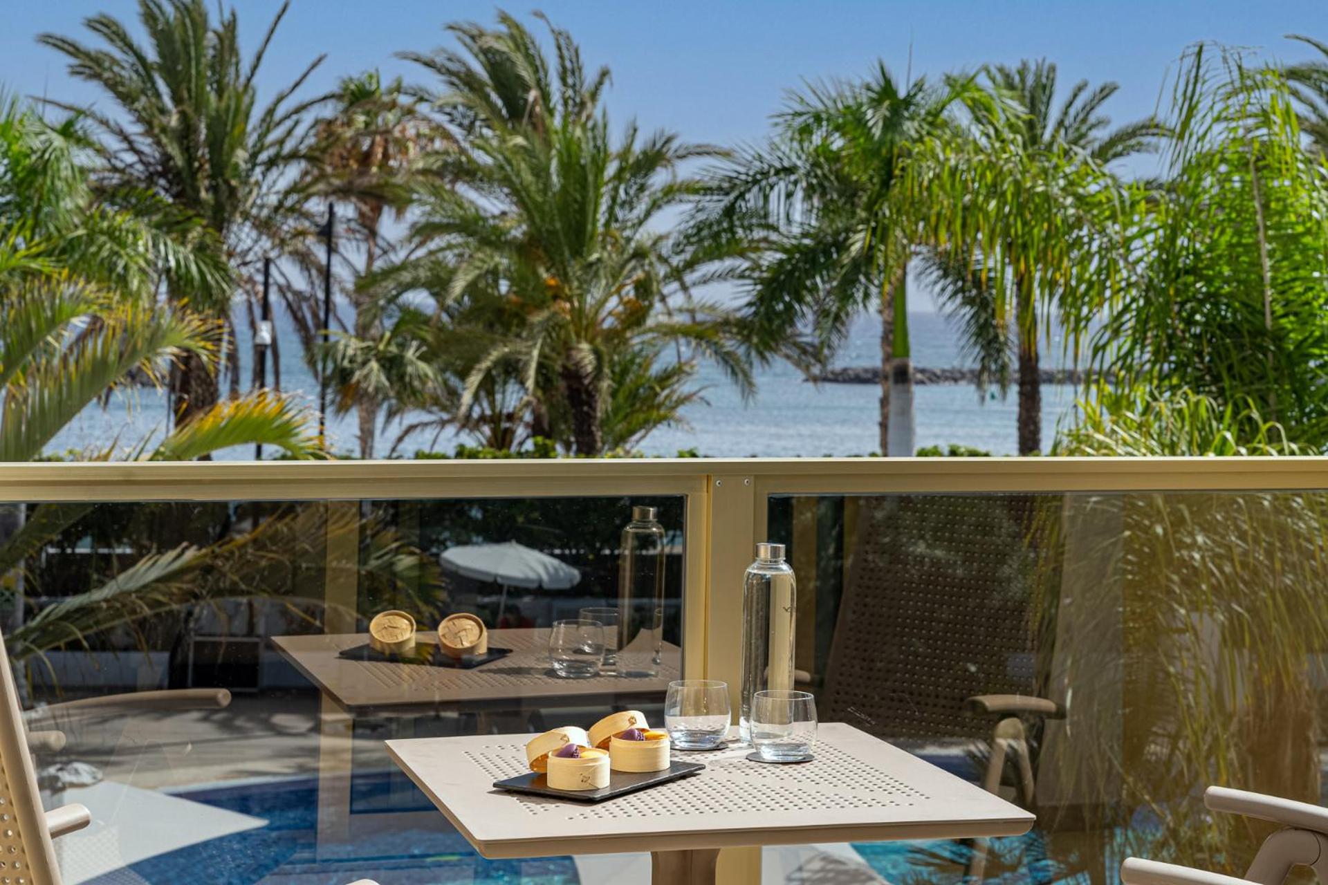 Superior Double Room with Sea View (2 Adults)