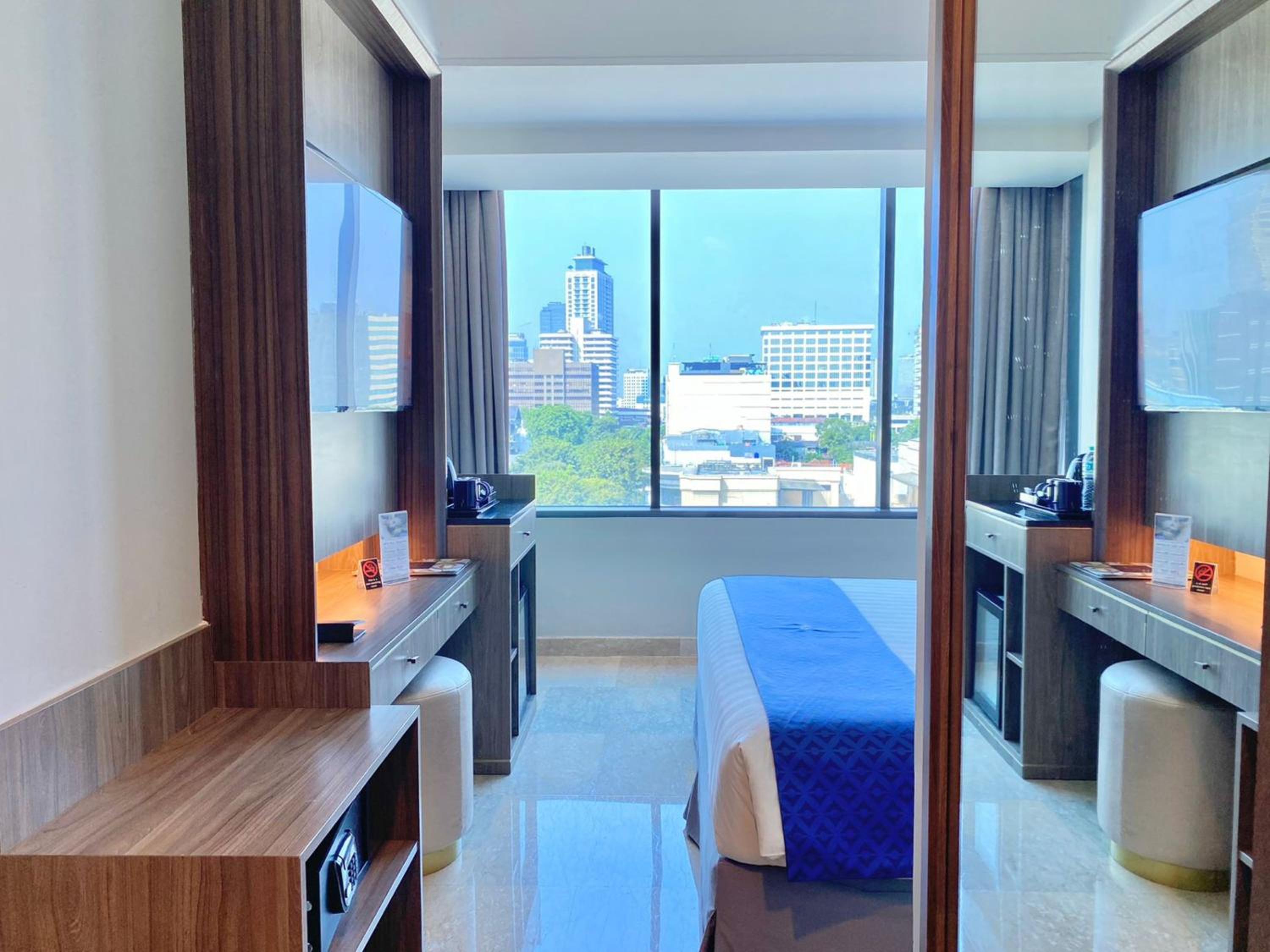 Deluxe Room - Photo 3