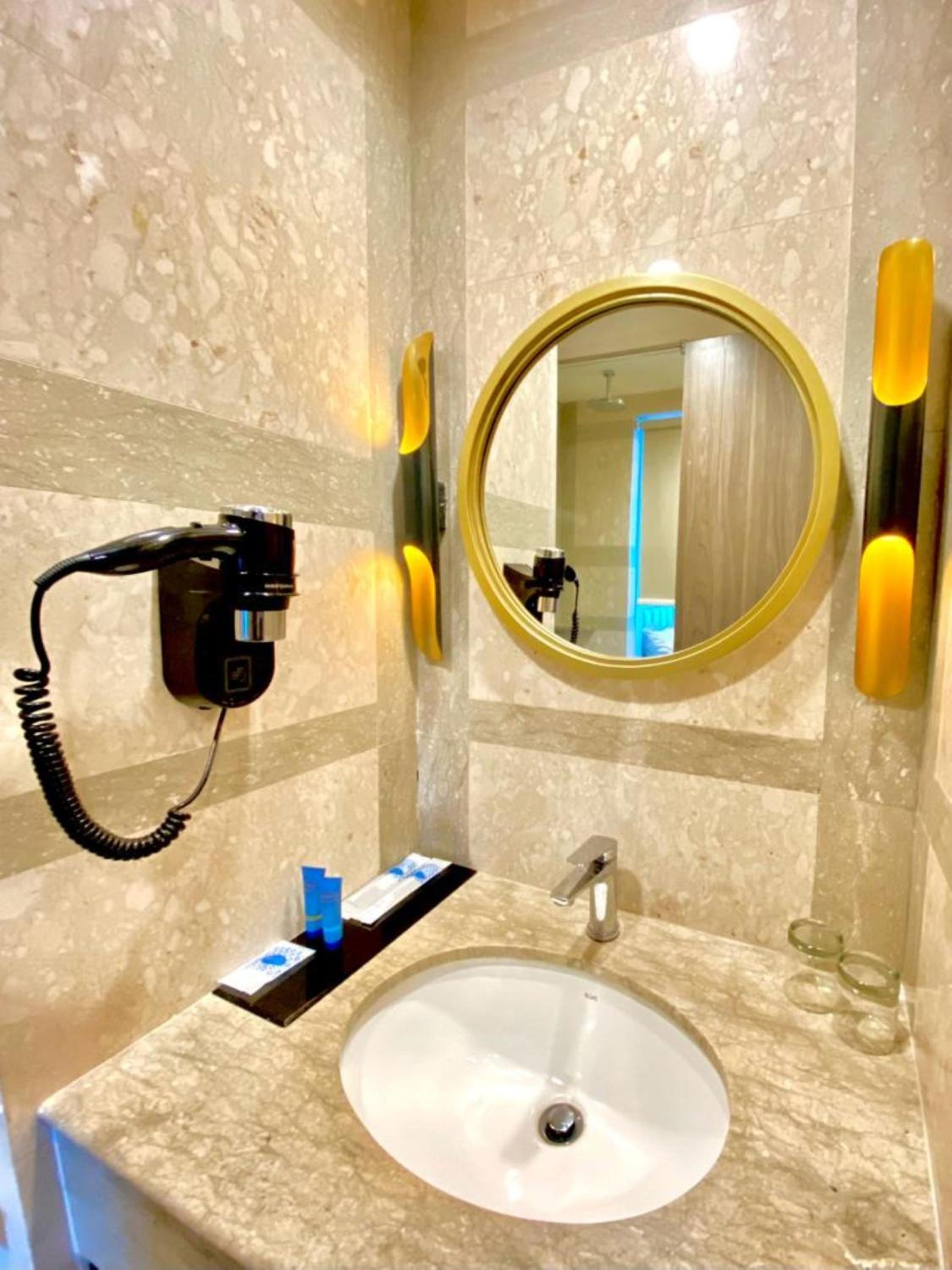 Superior Double Room - Photo 8