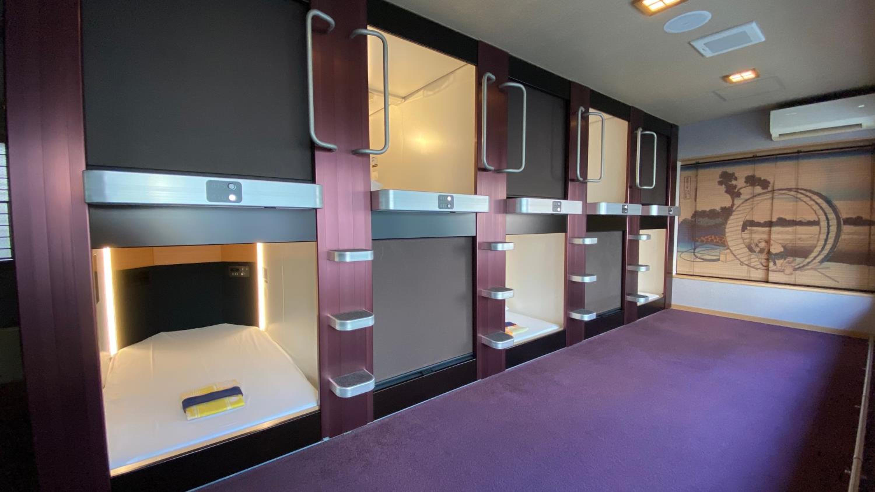 Capsule Room - Female Only photo 2