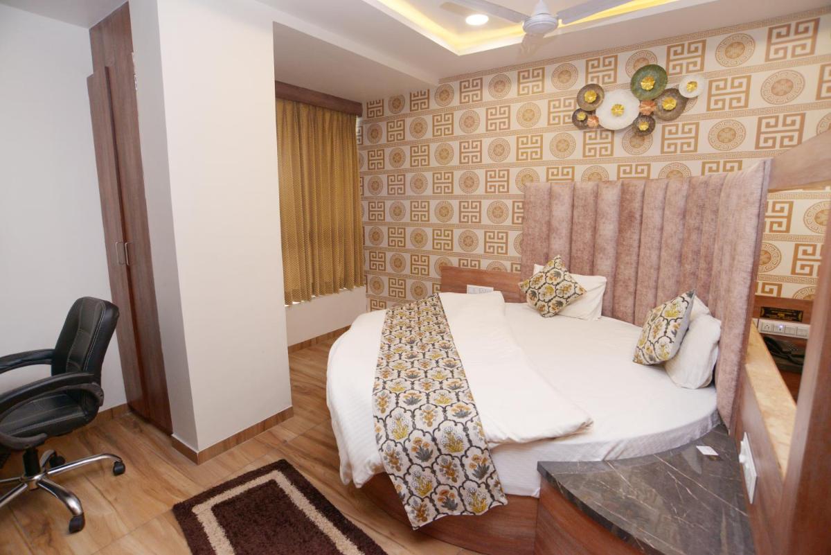 Suite with Balcony photo 3