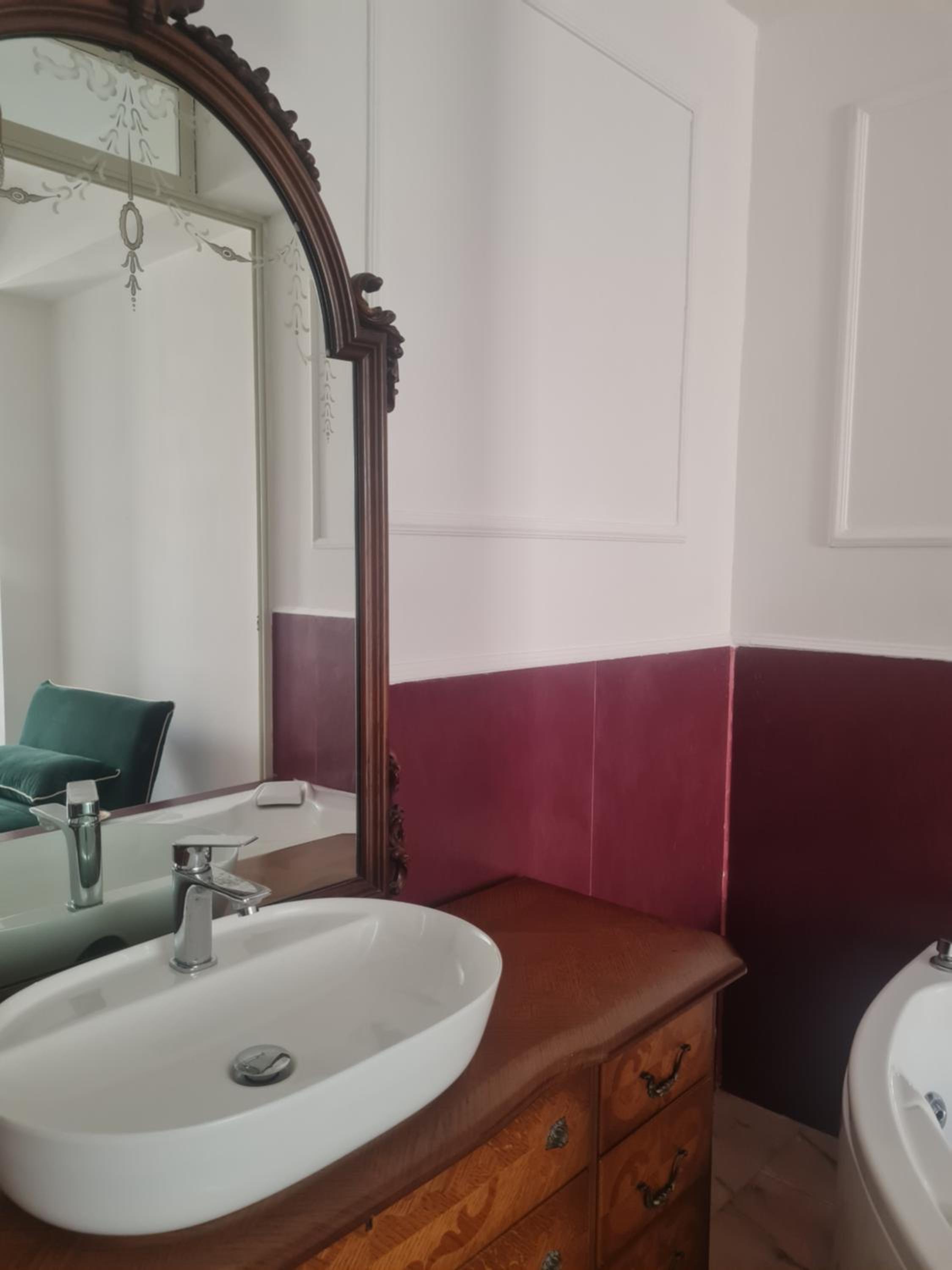 Suite with Hot Tub photo 3