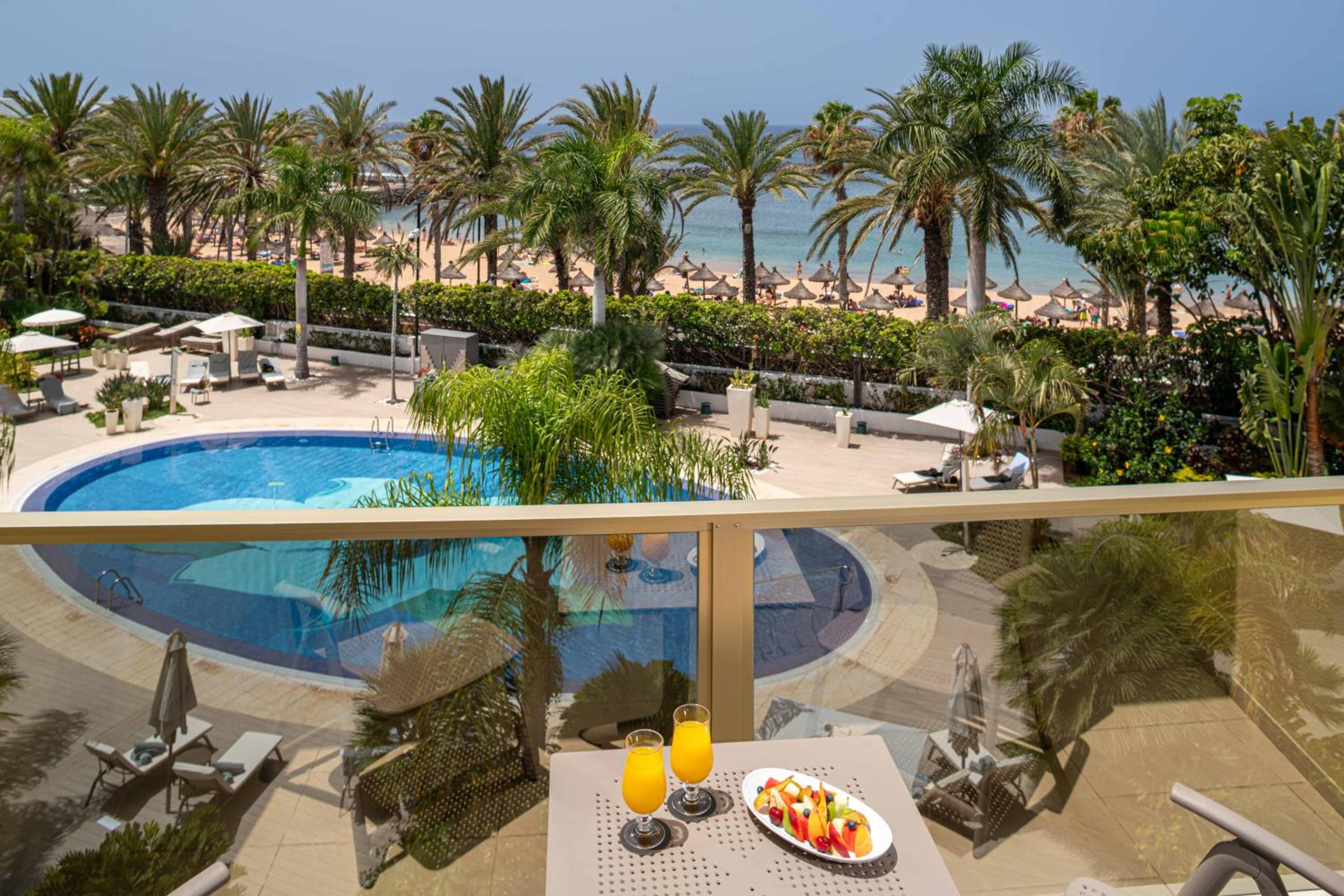 Superior Double Room with Private Pool - Photo 8