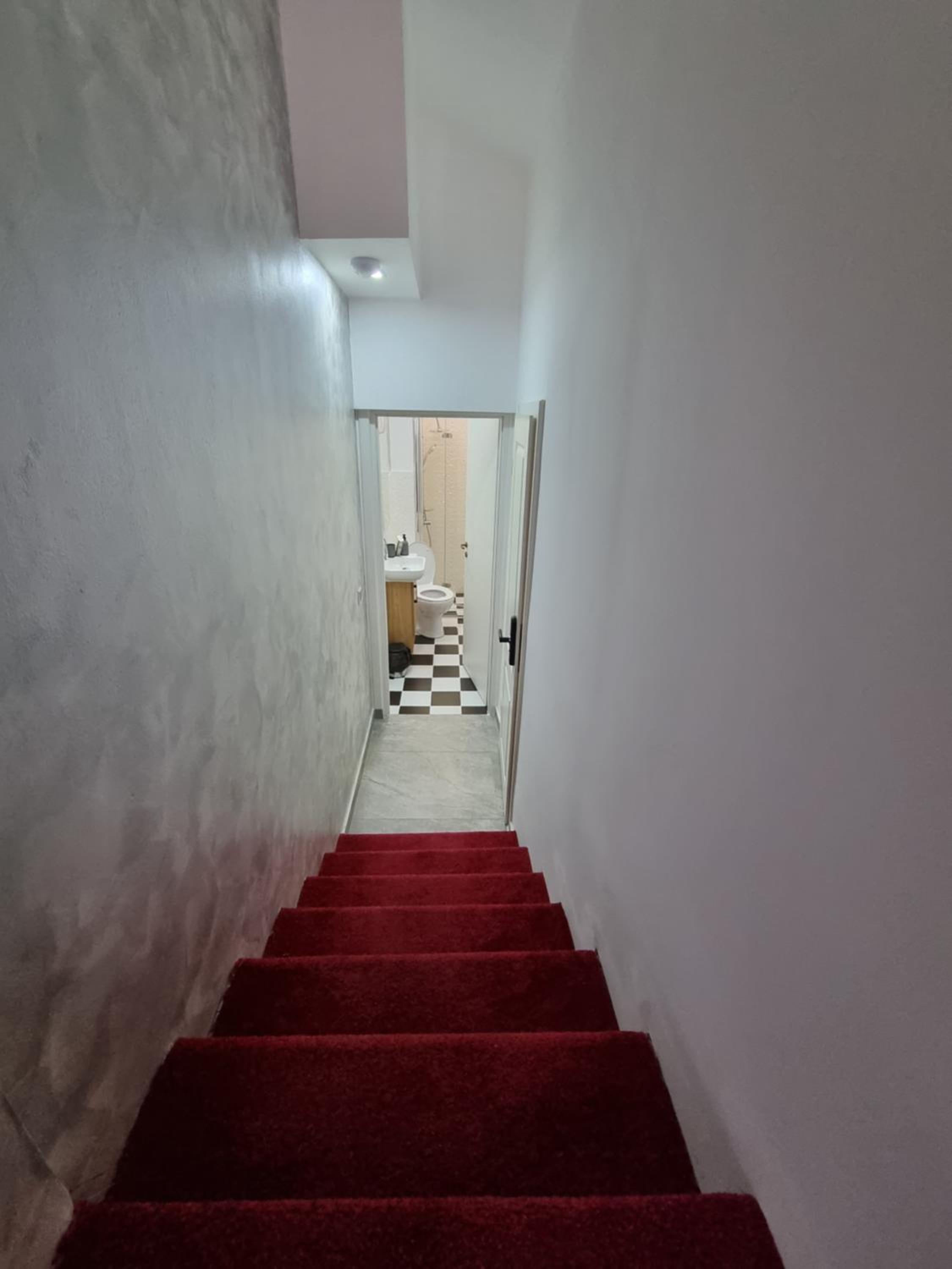 Double Room - Photo 8