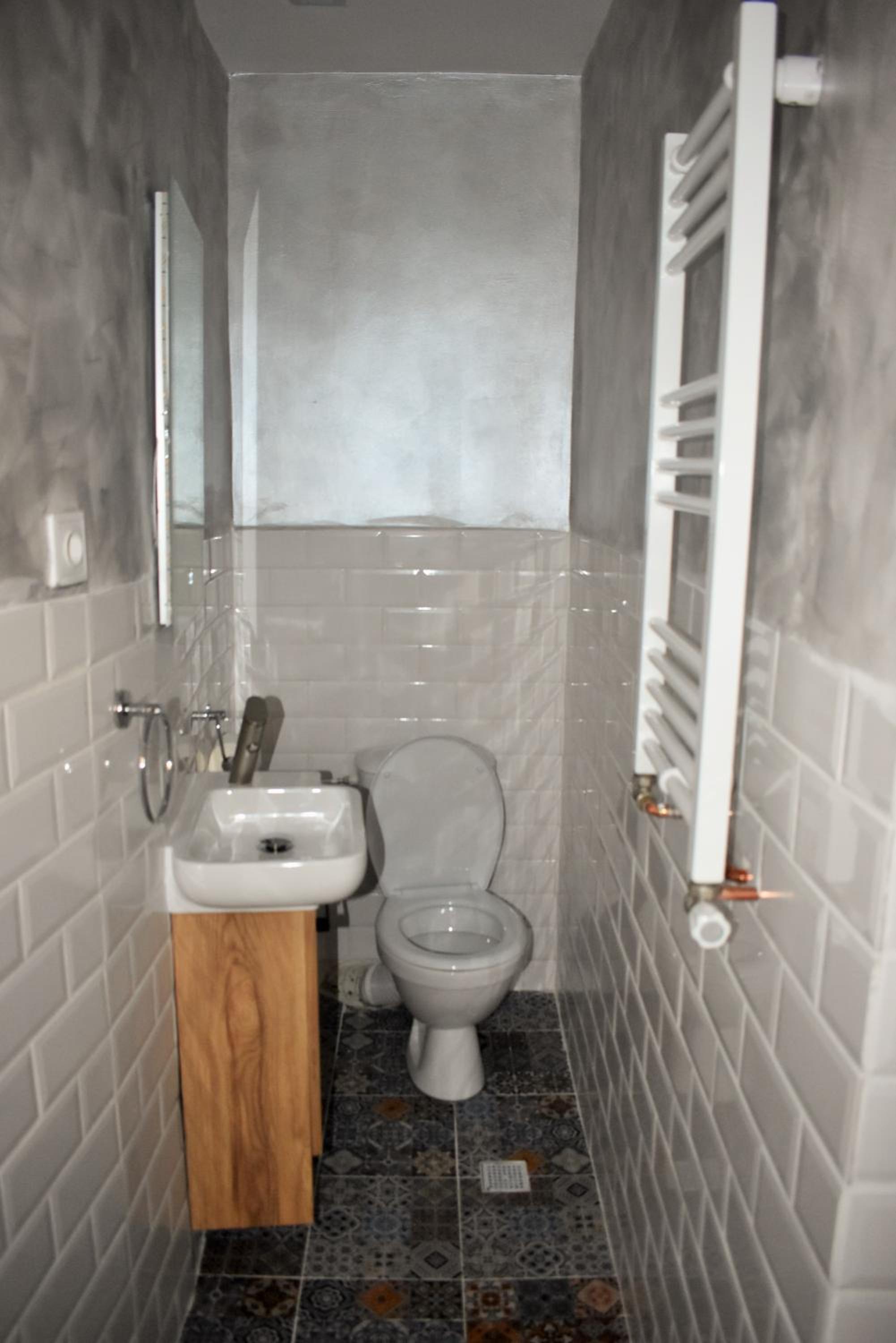 Deluxe Double Room with Shower - Photo 2