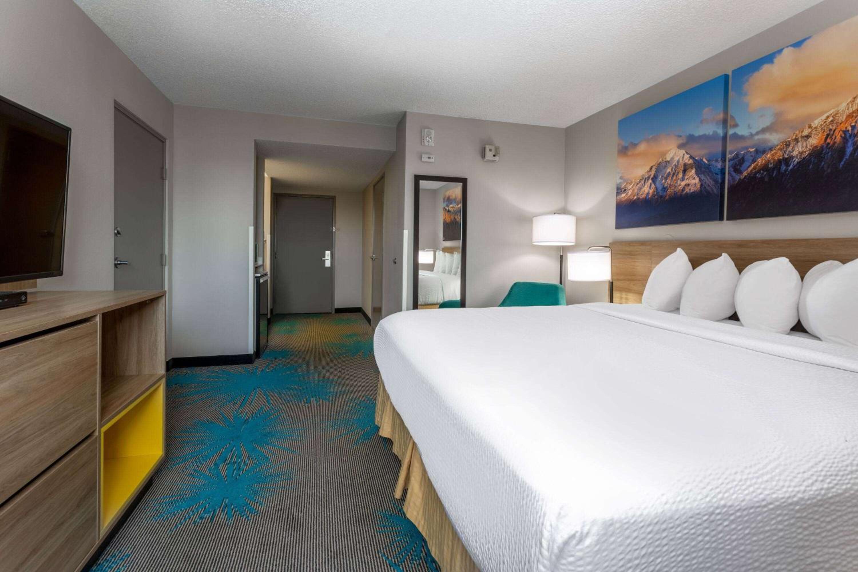 King Room - Disability Access/Non-Smoking - Photo 5