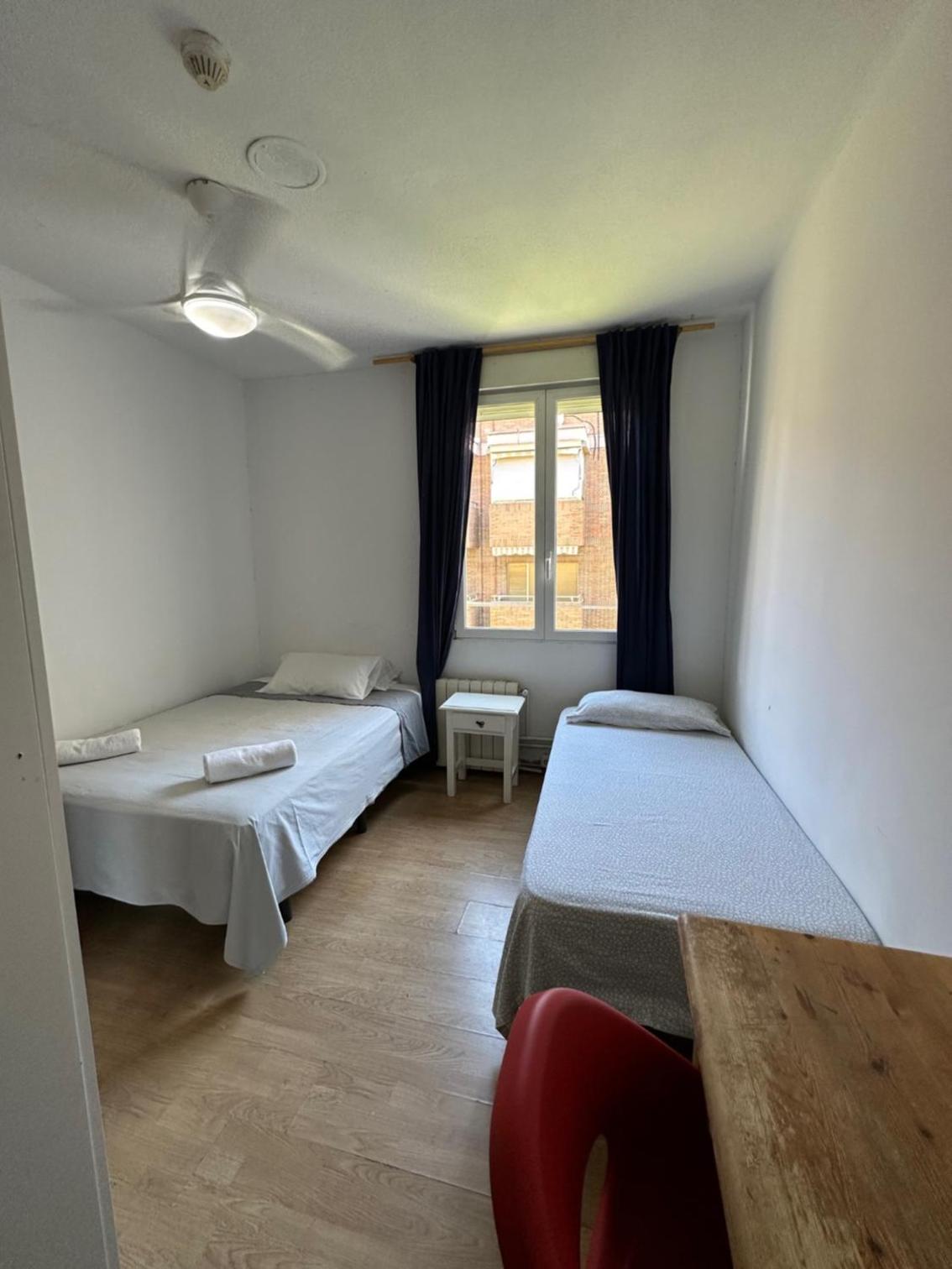 Habitación Triple con Baño Privado
