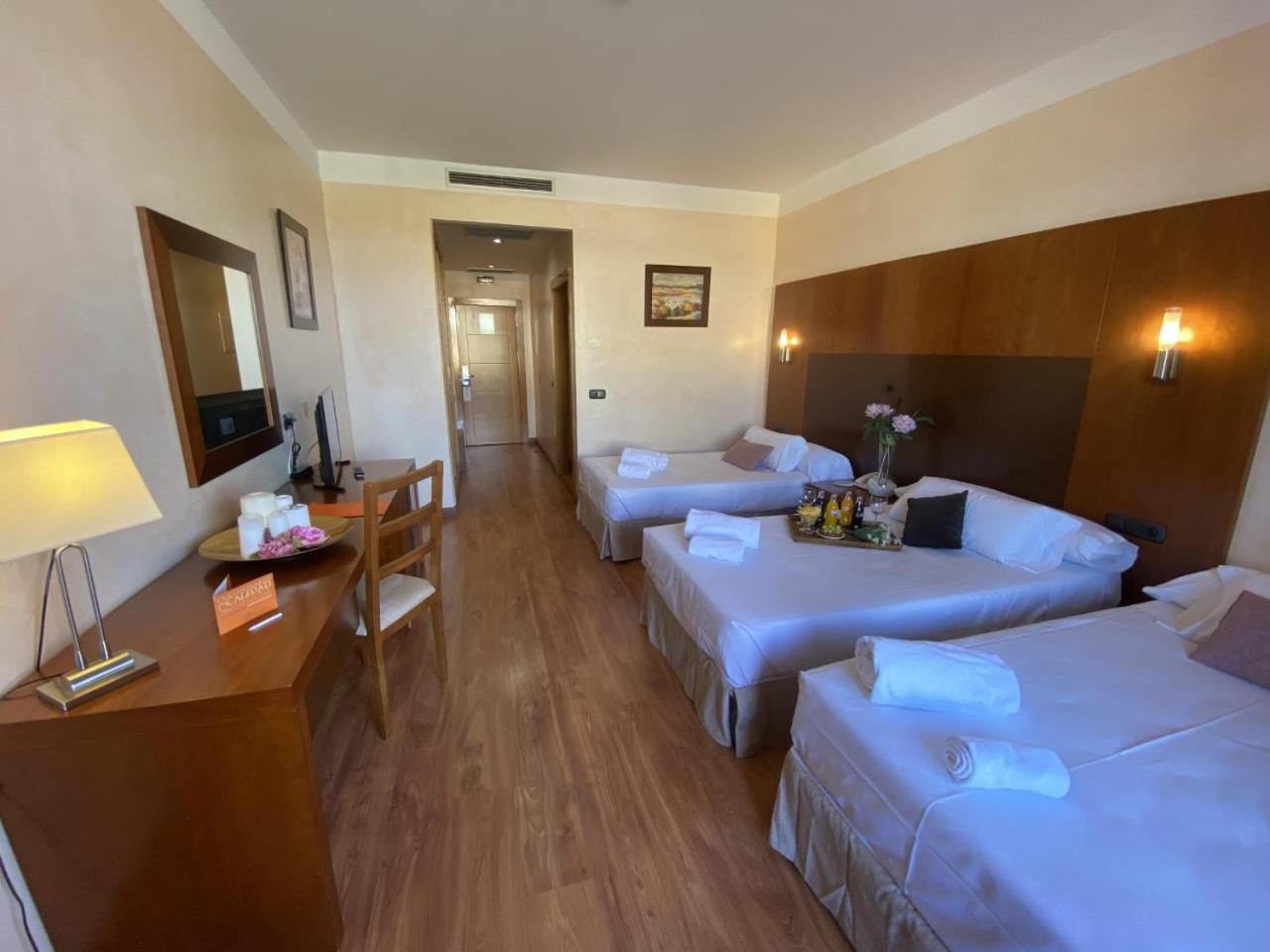 Triple Room - Photo 2