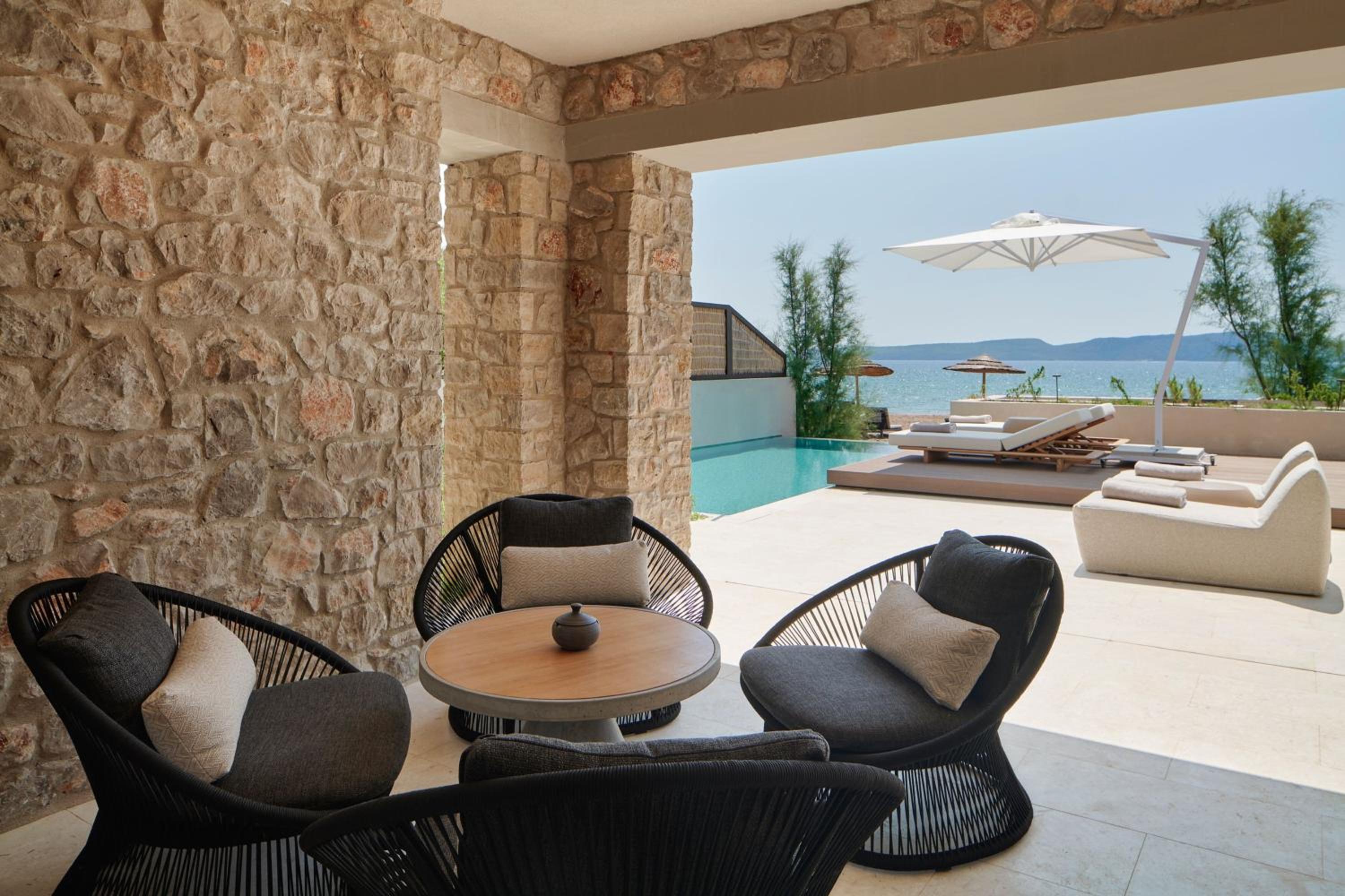 Escape Agora Beachfront Infinity 1-bed Suite photo 2