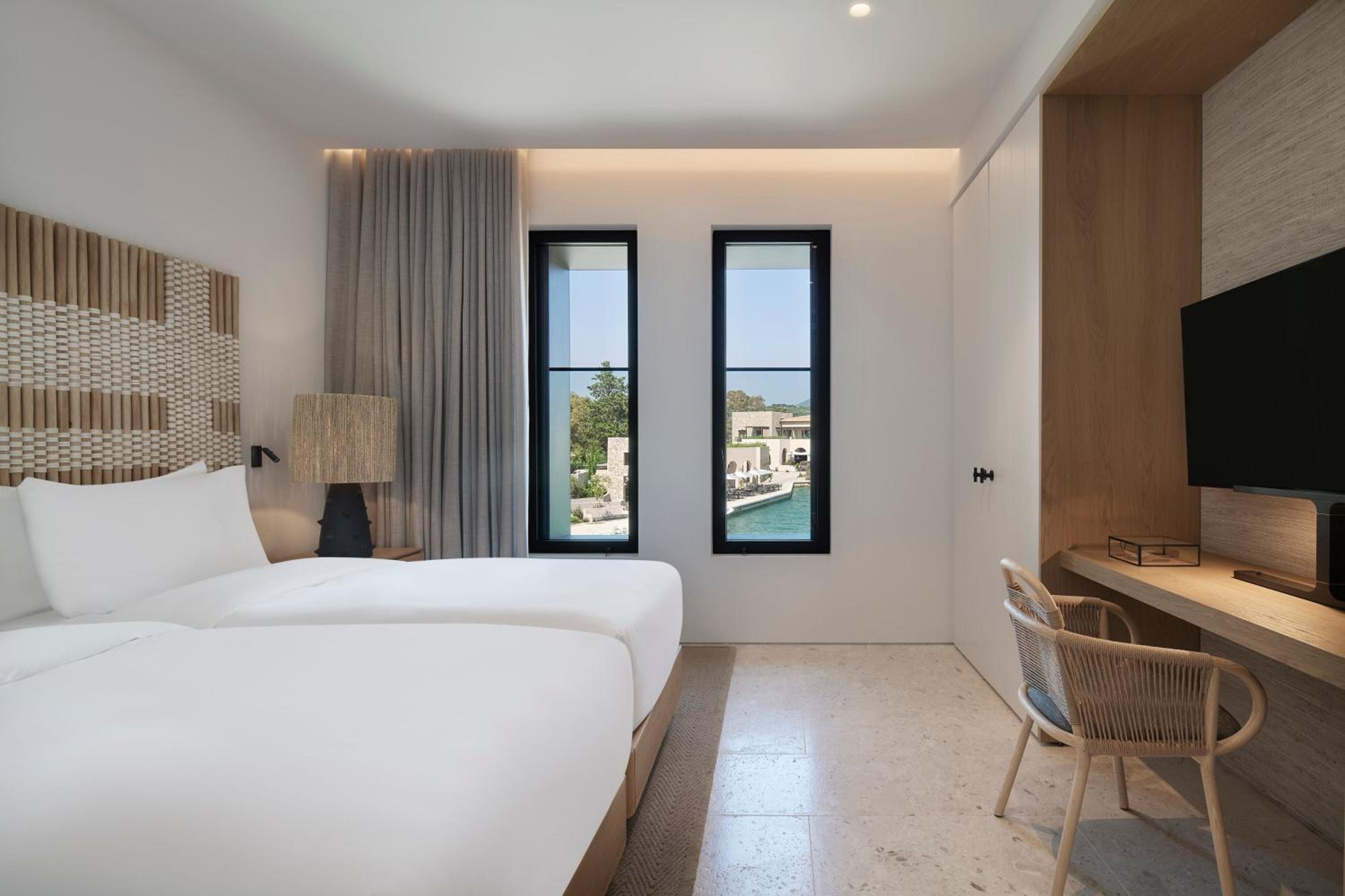 Escape Agora Bayfront Rooftop Infinity 2-bed Suite