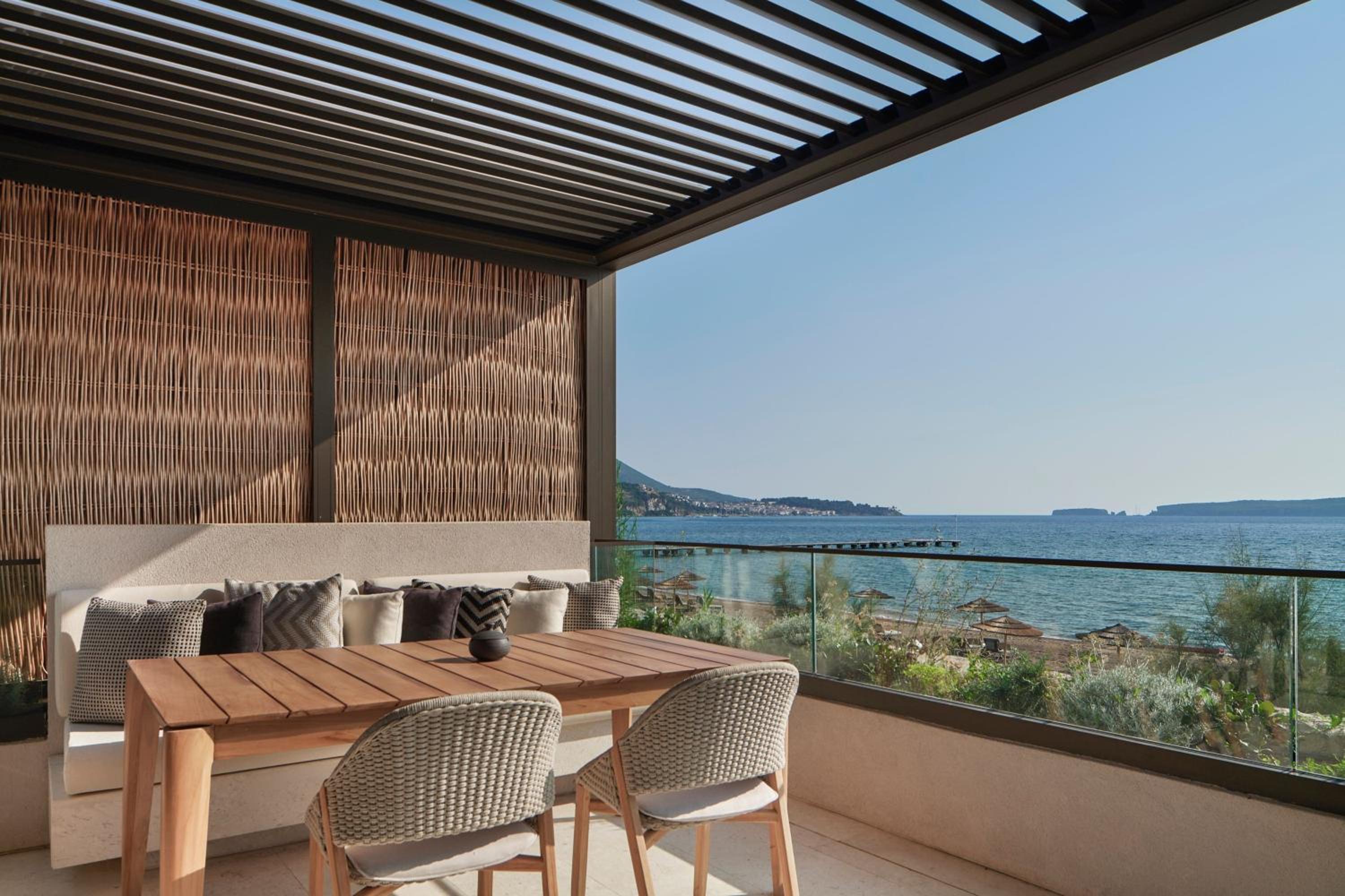 Escape Agora Bayfront Infinity, 1 Bedroom Suite, 1 King, Sea View - Photo 5