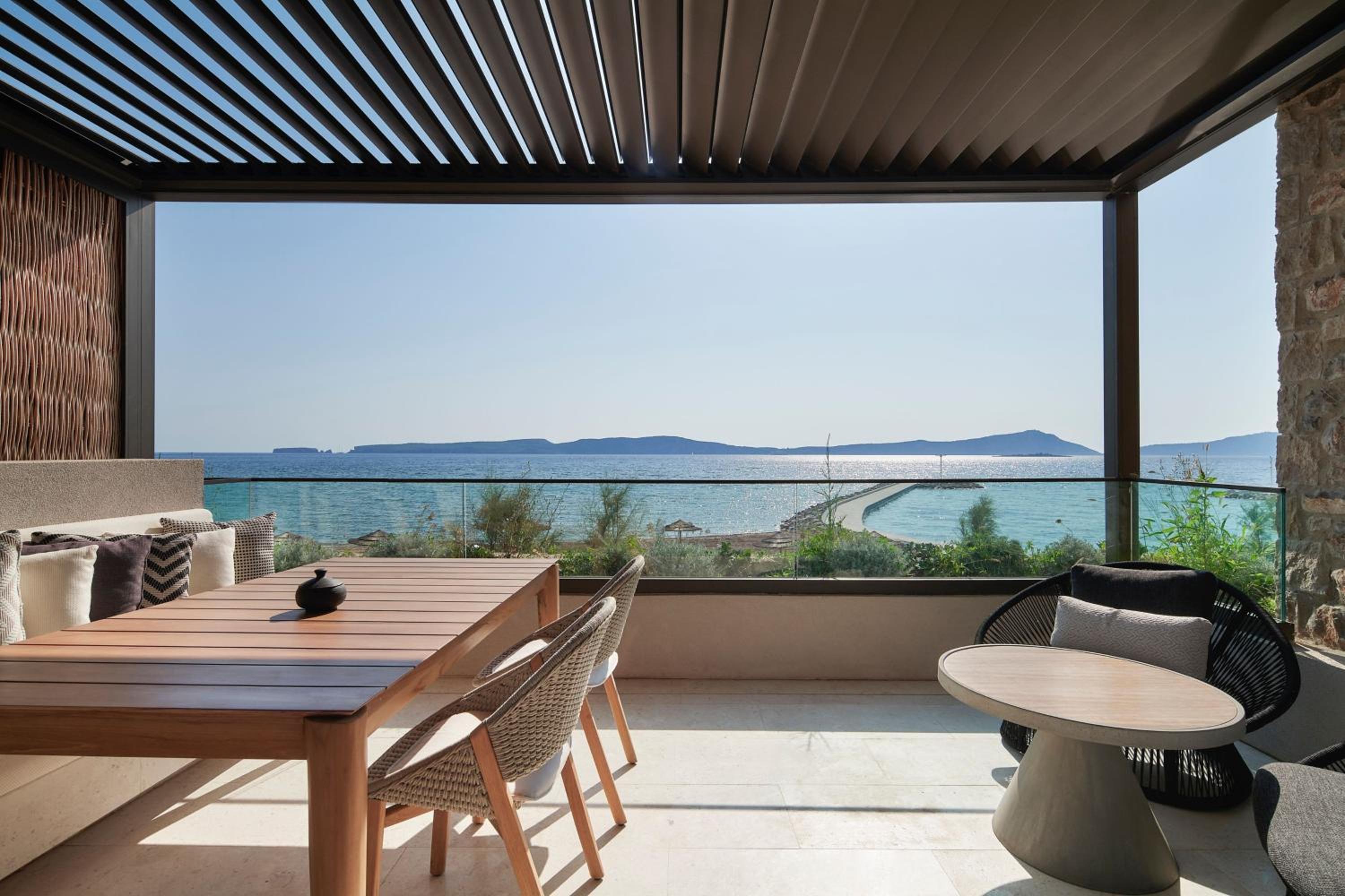 Escape Agora Bayfront Infinity, 1 Bedroom Suite, 1 King, Sea View - Photo 3