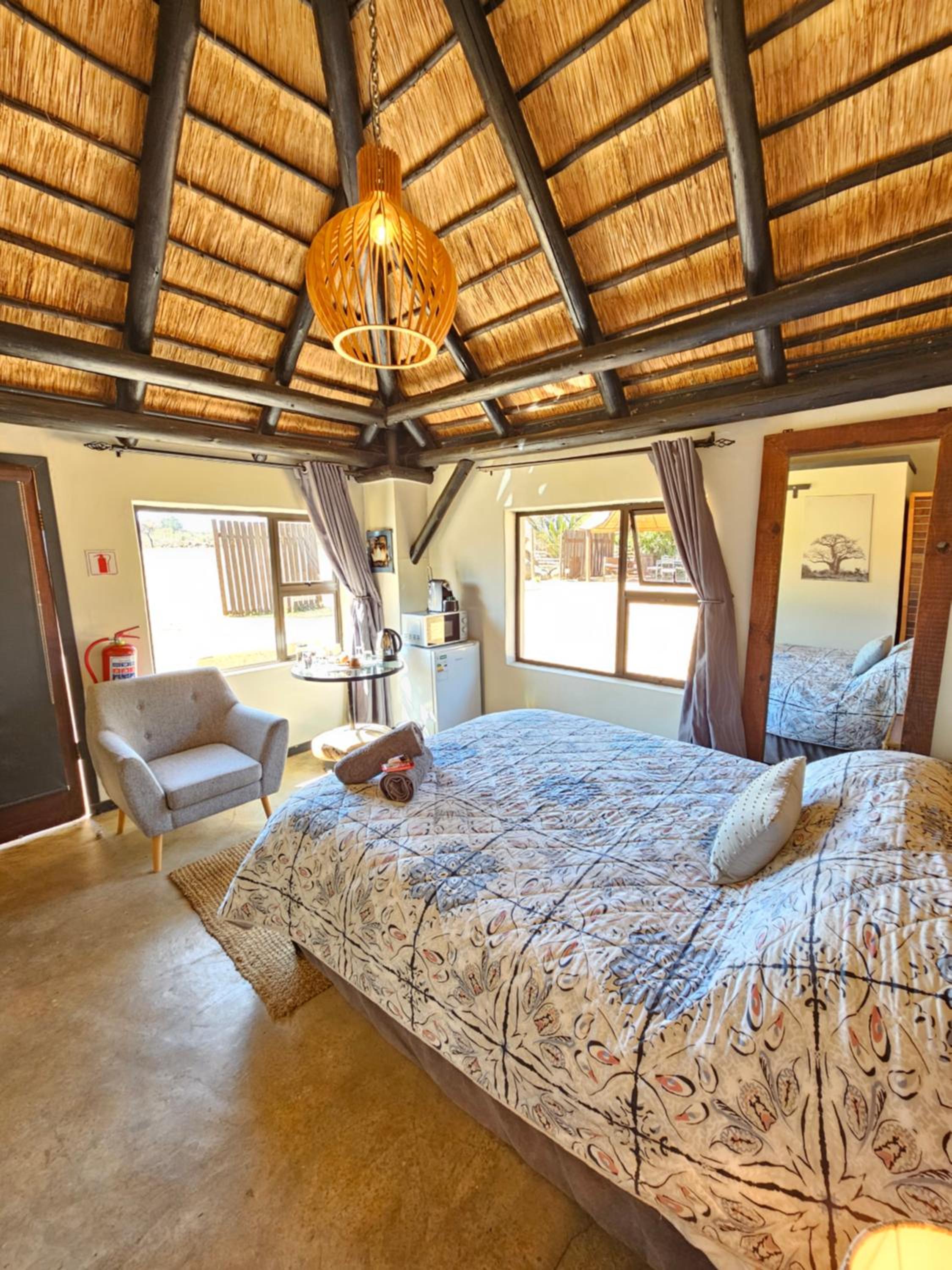 Deluxe Queen Room - Photo 1