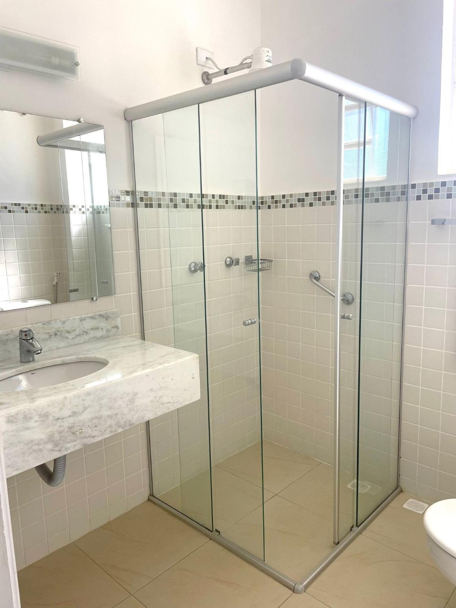 Quadruple Room with Shared Bathroom photo 2