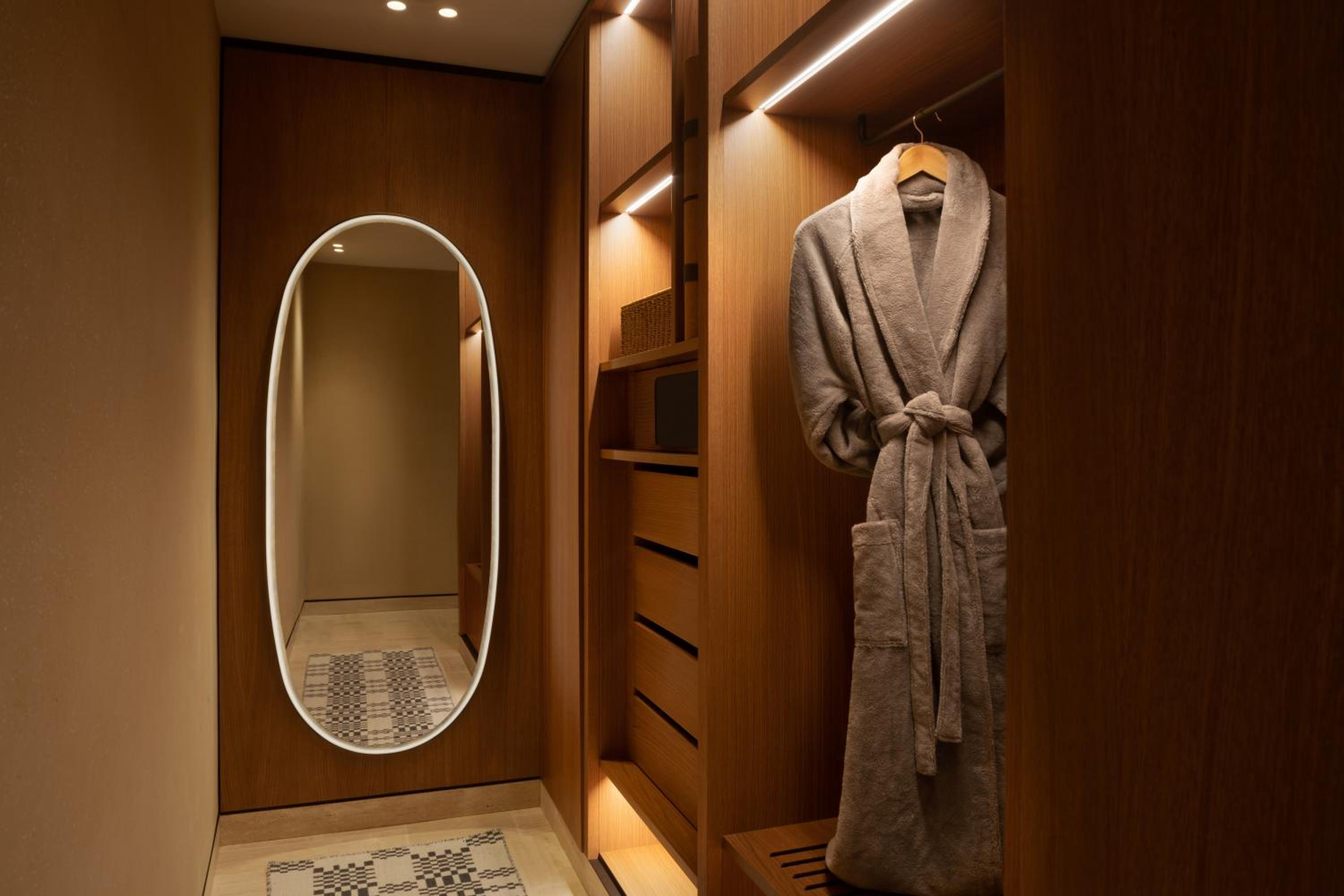Deluxe Suite photo 3