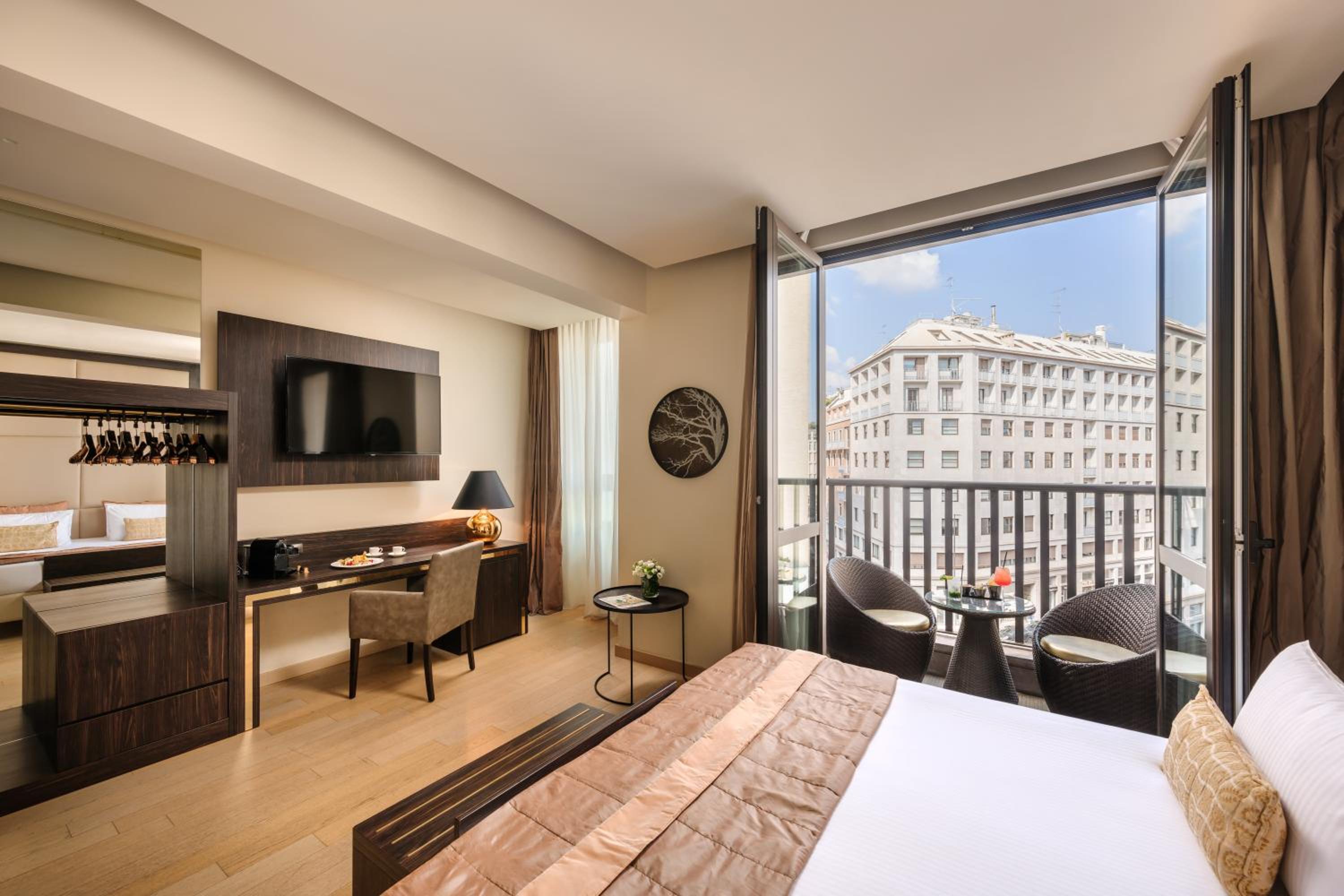 Deluxe Double Room with Balcony
