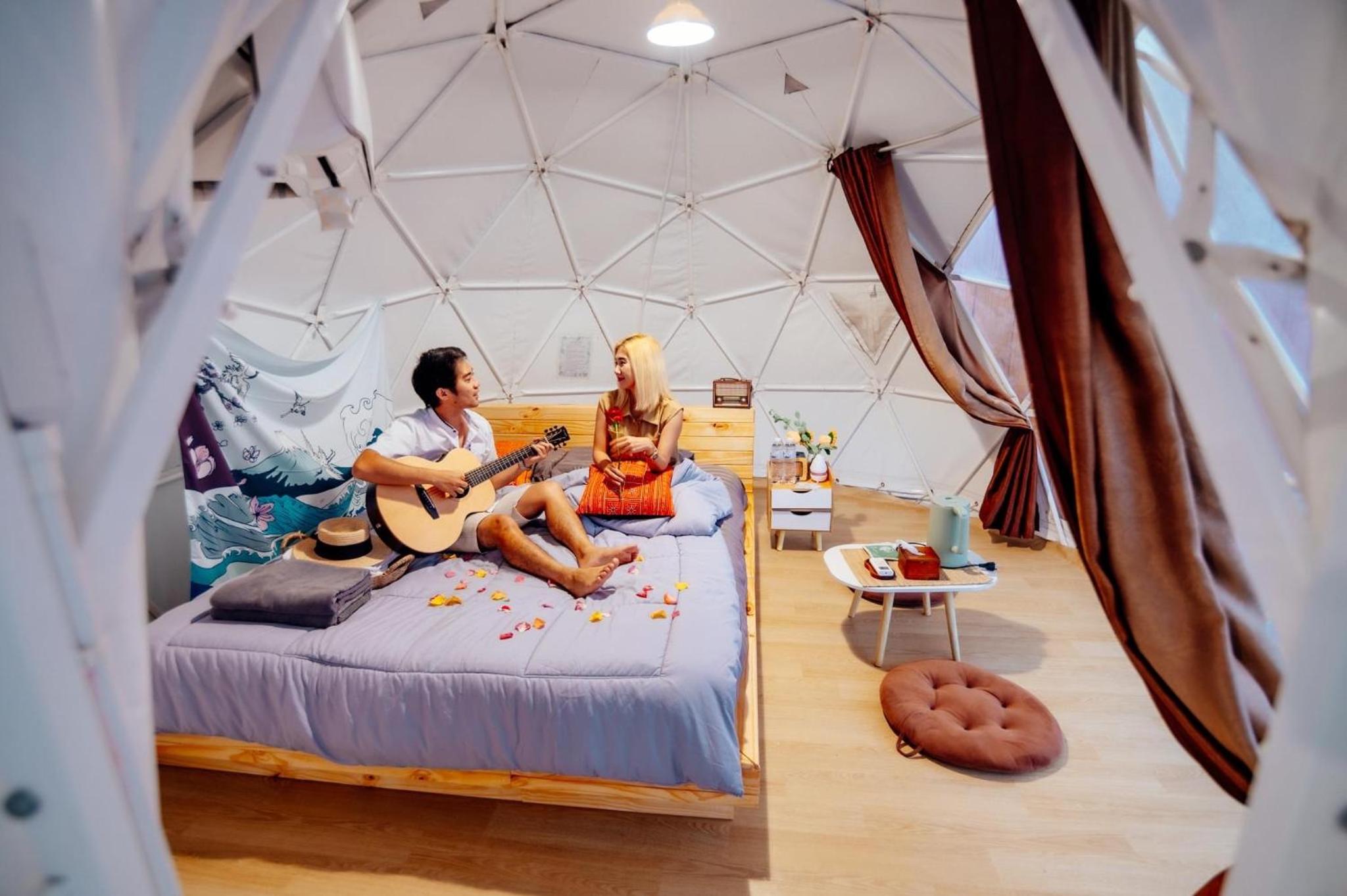 Budget Double Room - Photo 26