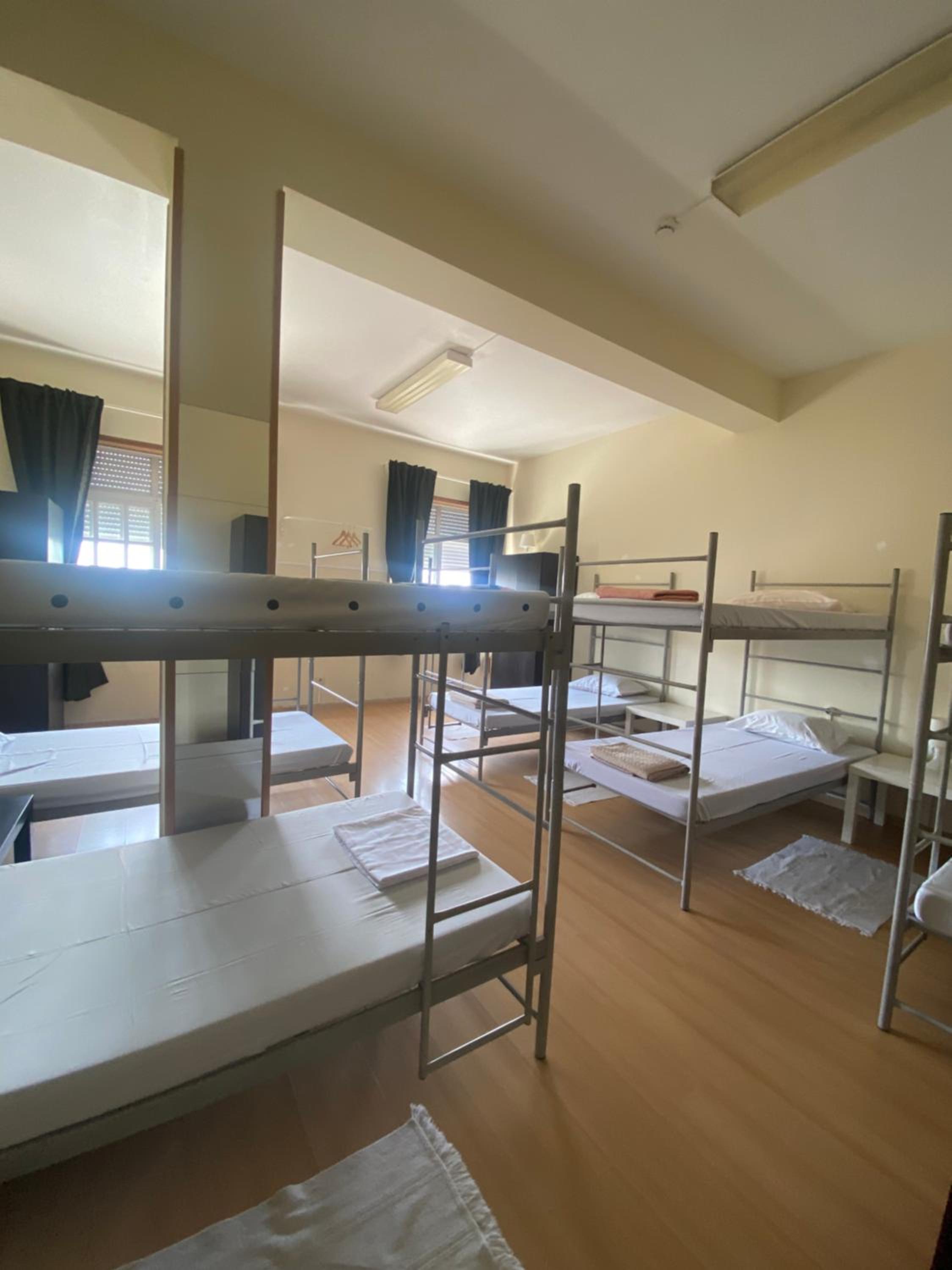 Quadruple Room - Photo 8