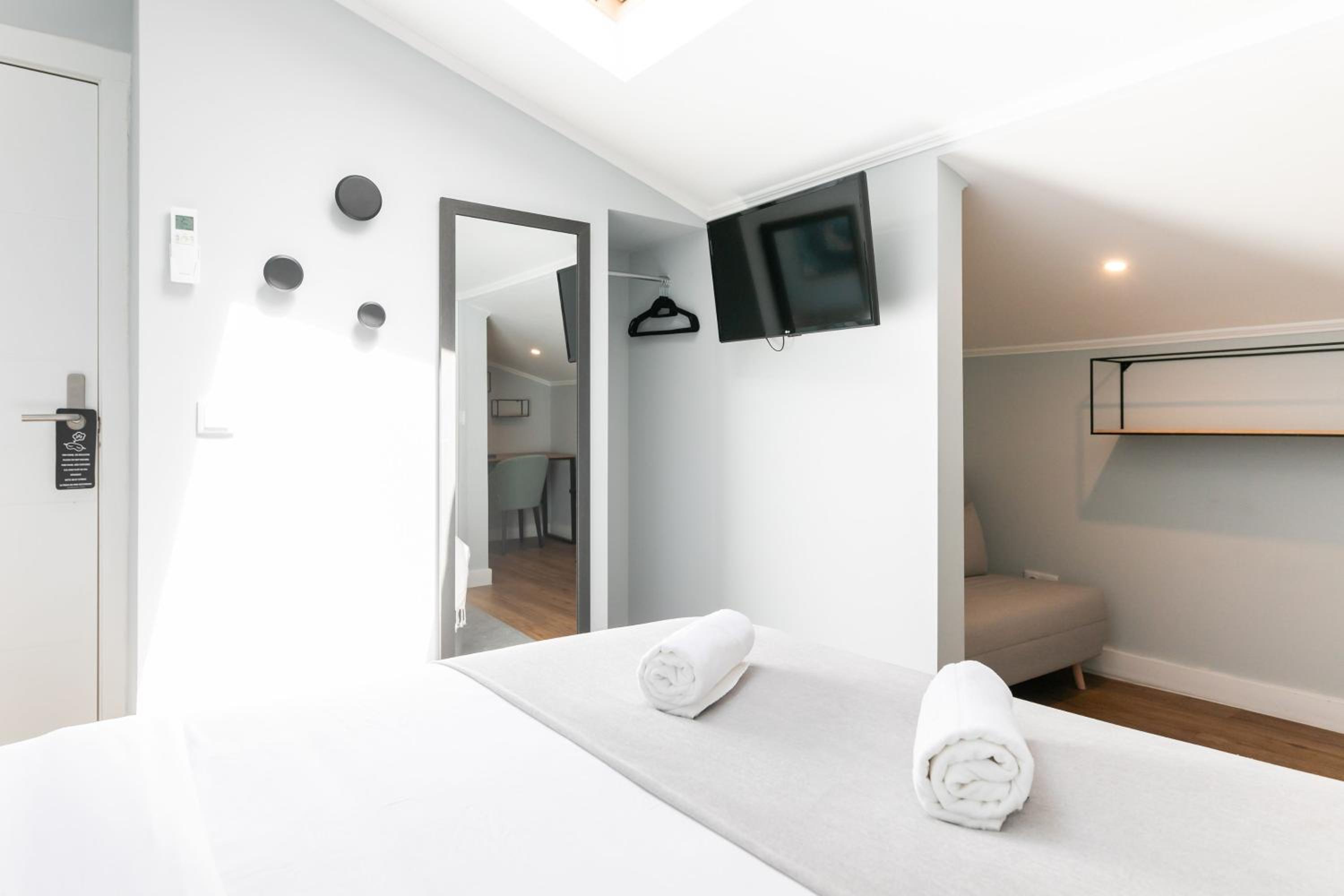 Double Room - Photo 4