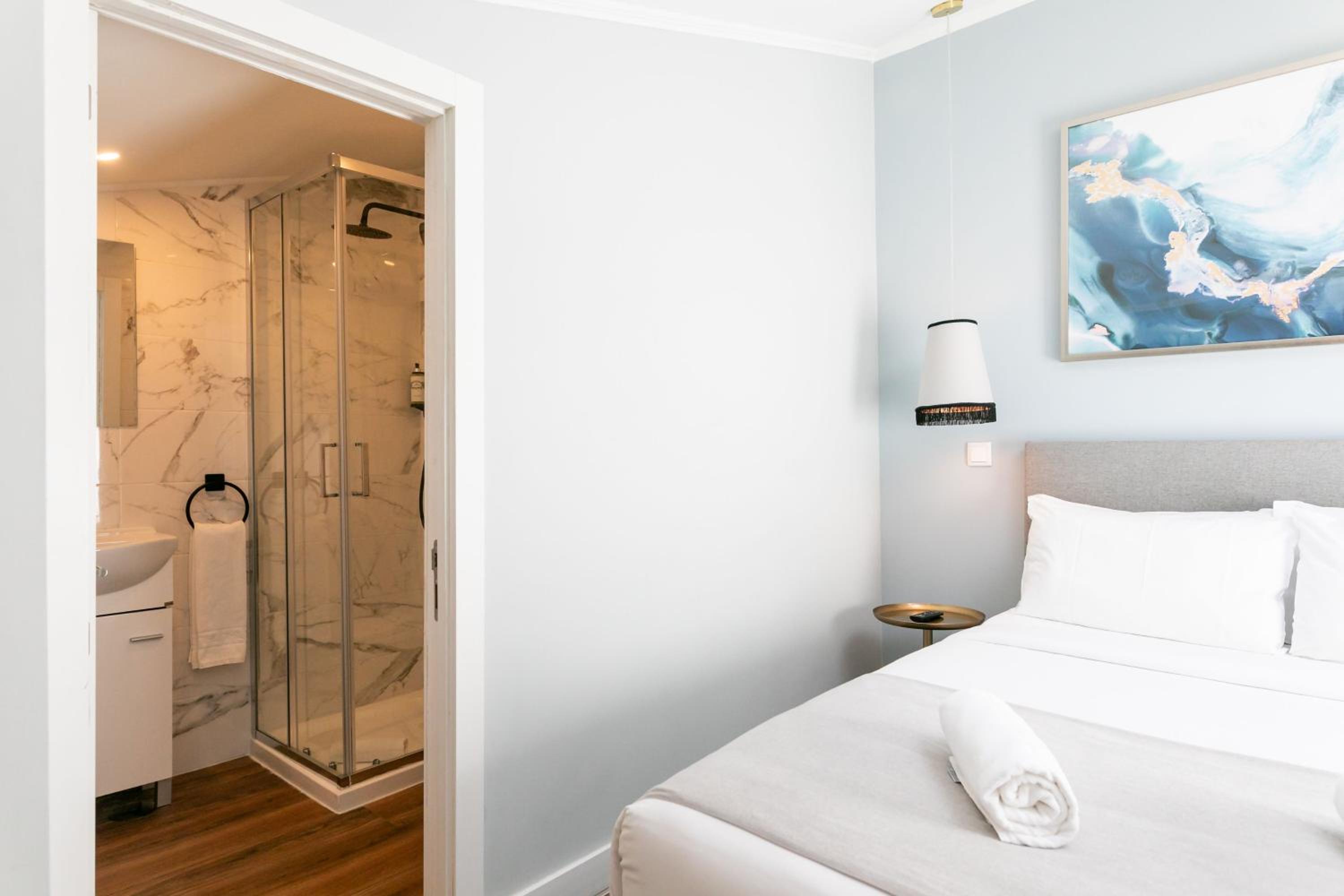 Double Room - Photo 3