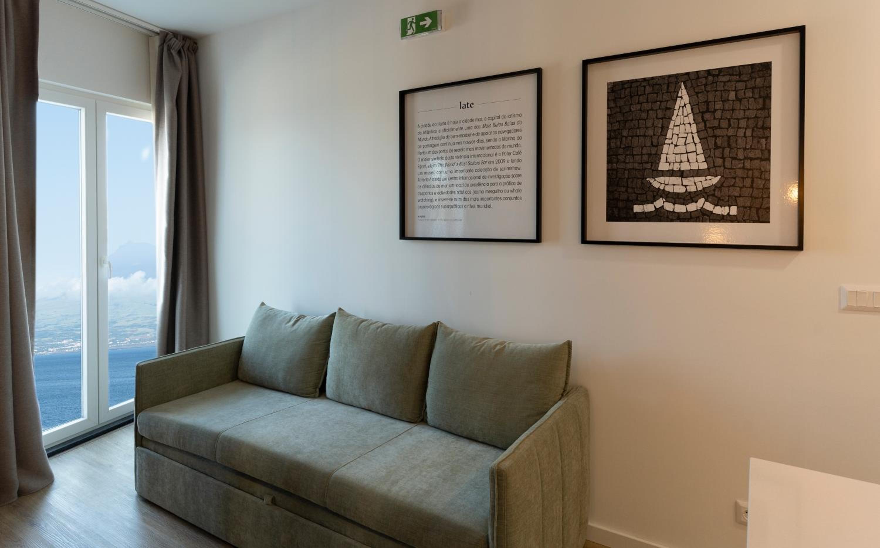 Apartment photo 2