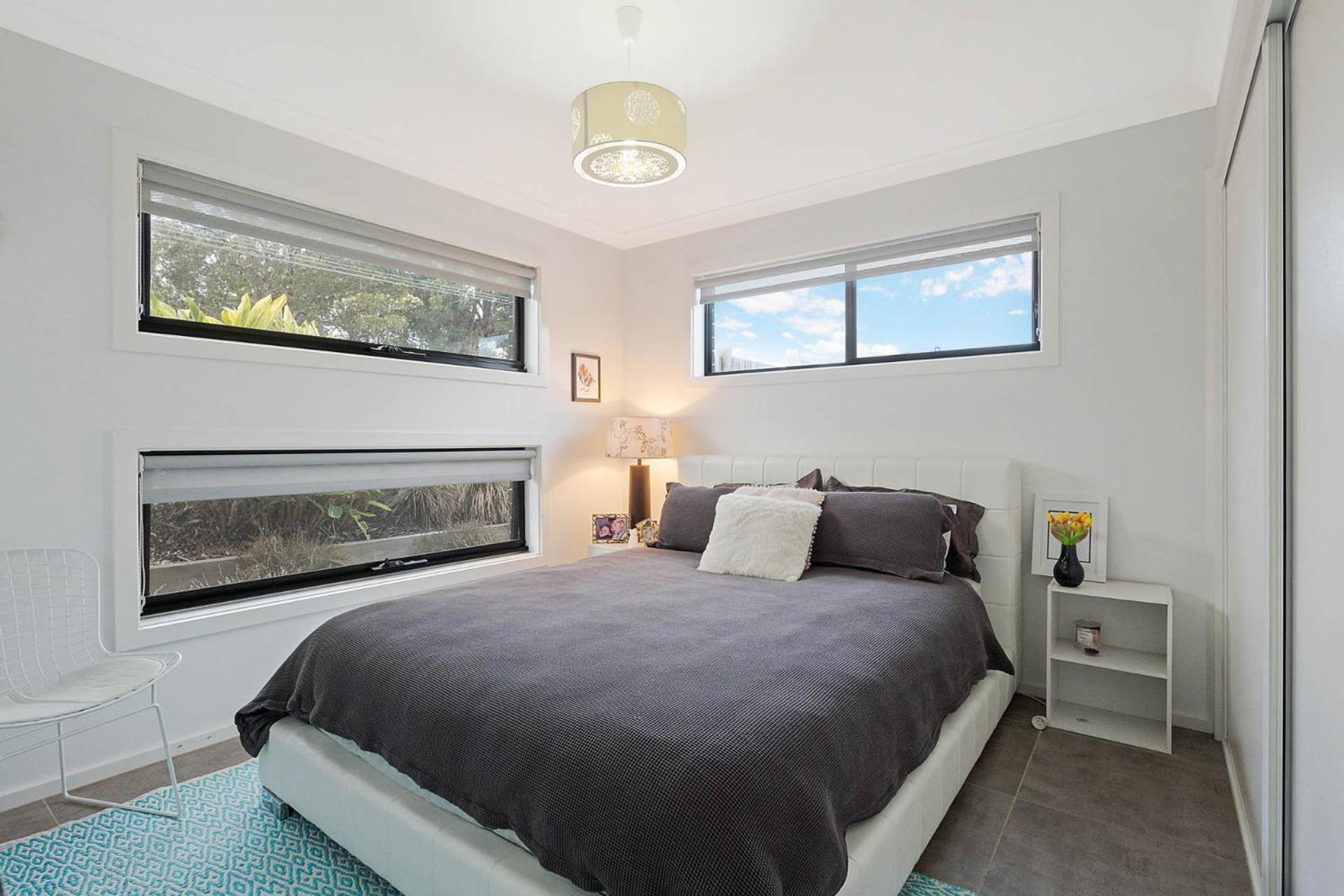 Three-Bedroom House photo 3