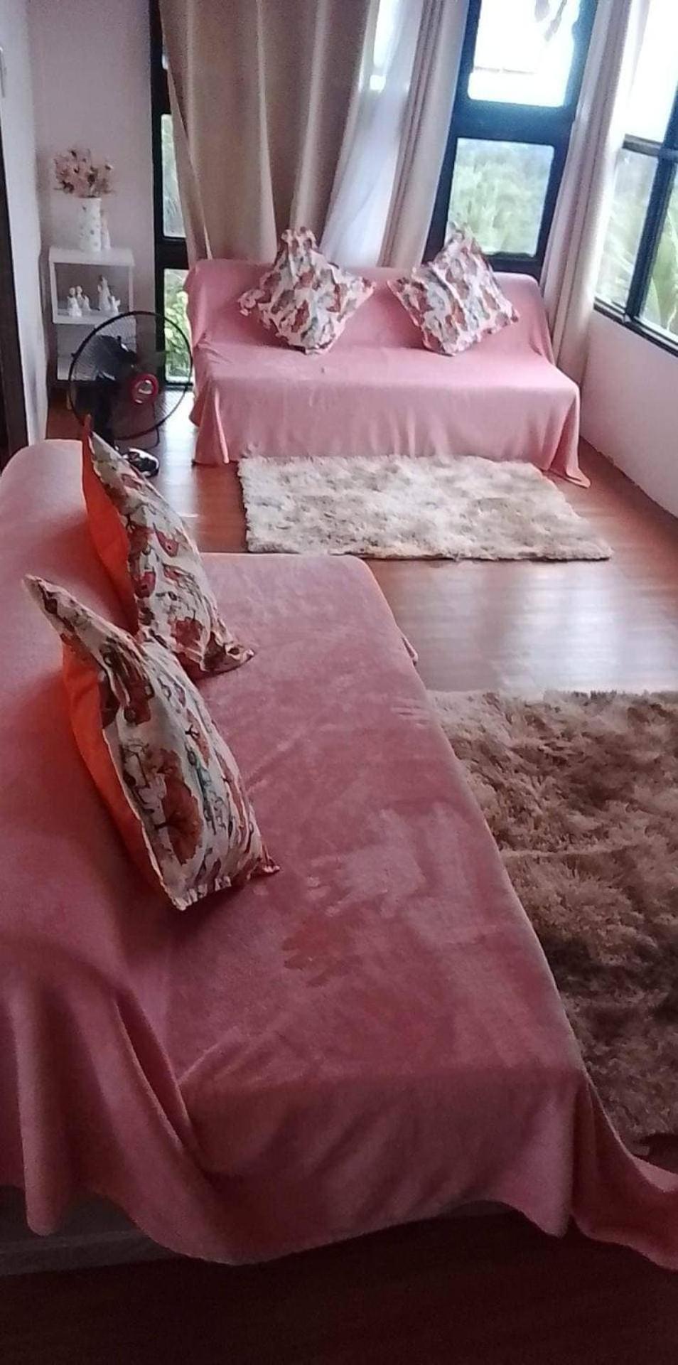 One-Bedroom House photo 1