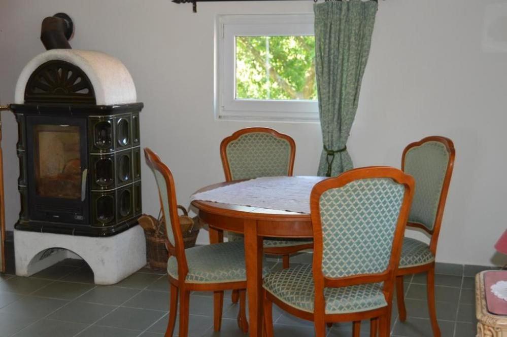 Apartment with Garden View - Photo 19