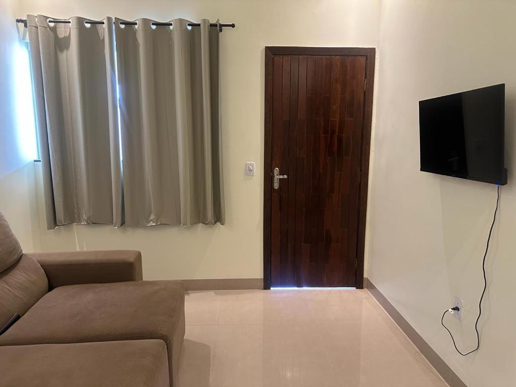 Three-Bedroom House photo 3