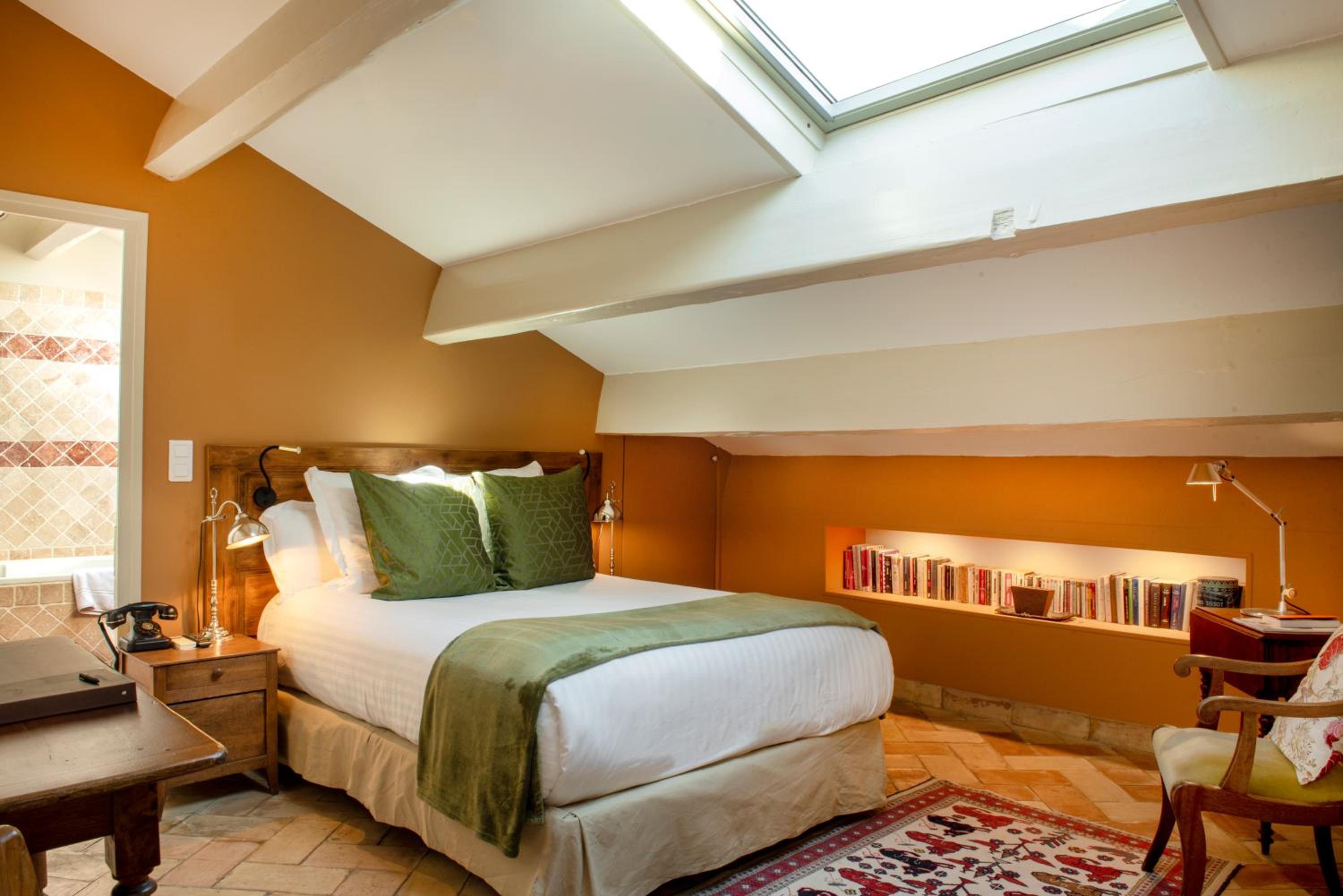 Small Double Room - Photo 1