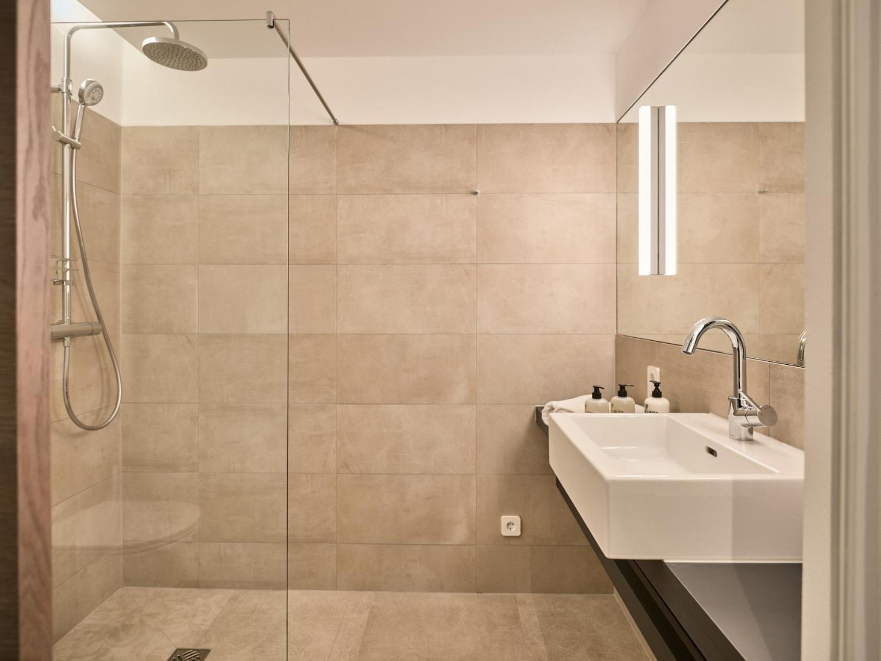 Superior Double Room - Photo 2