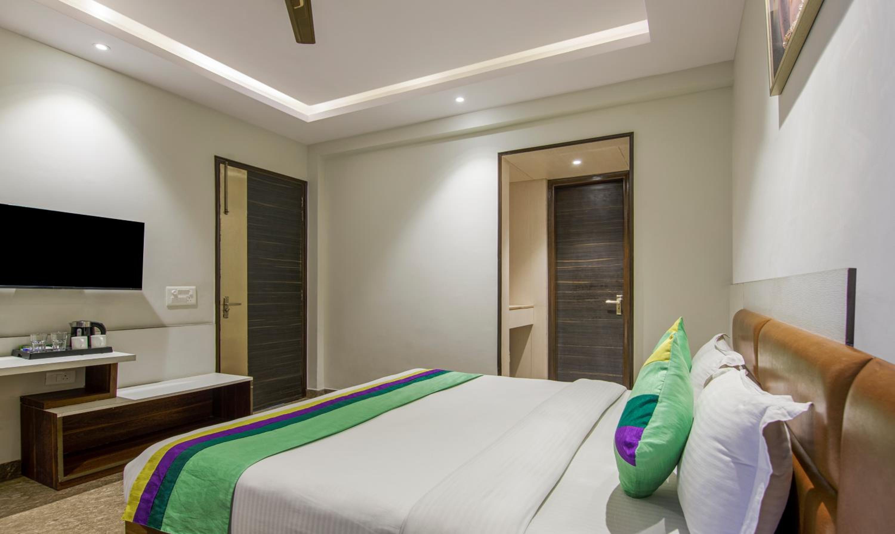 Deluxe Double Room photo 3