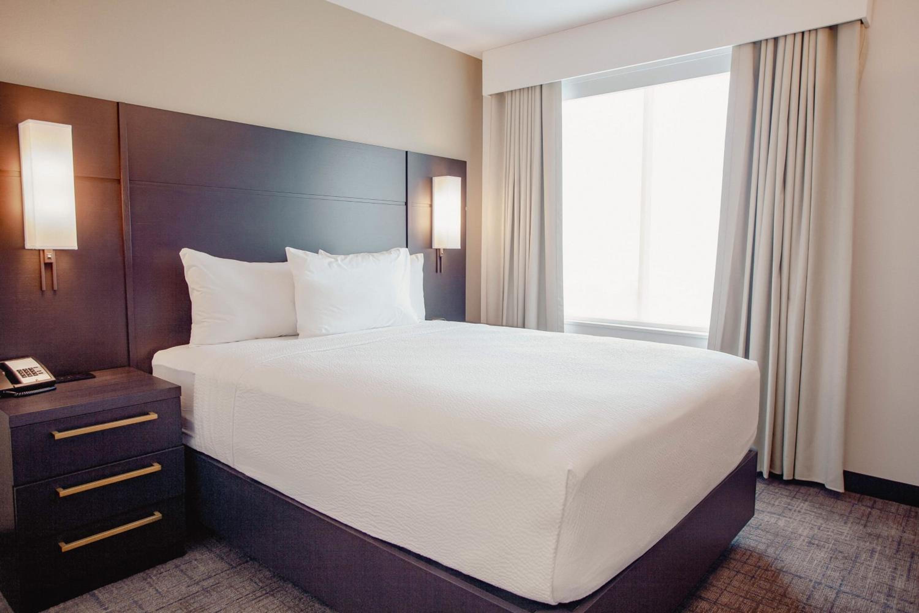 Two-Bedroom Suite - Photo 1