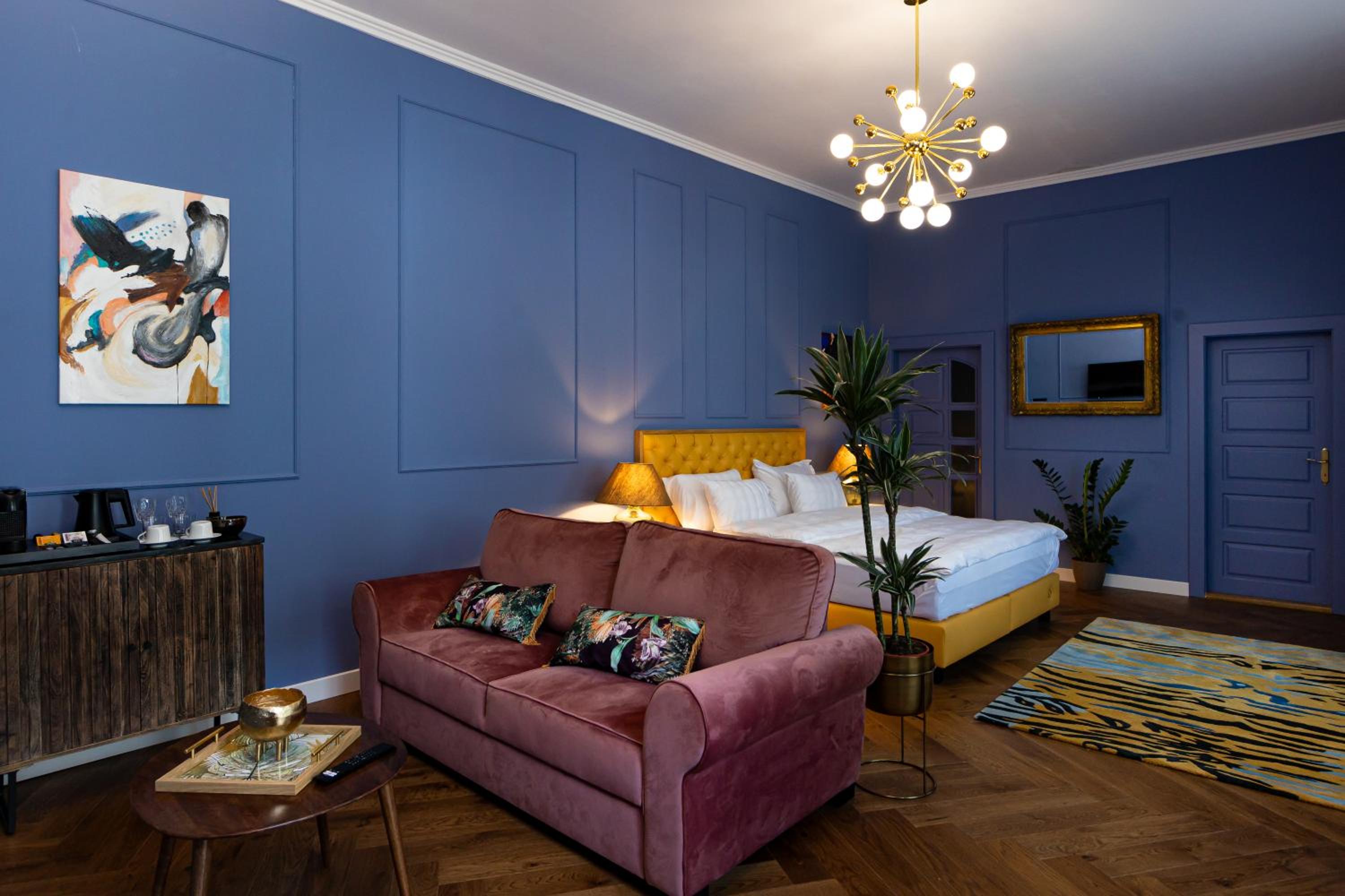 Studio with Sofa Bed - Photo 11