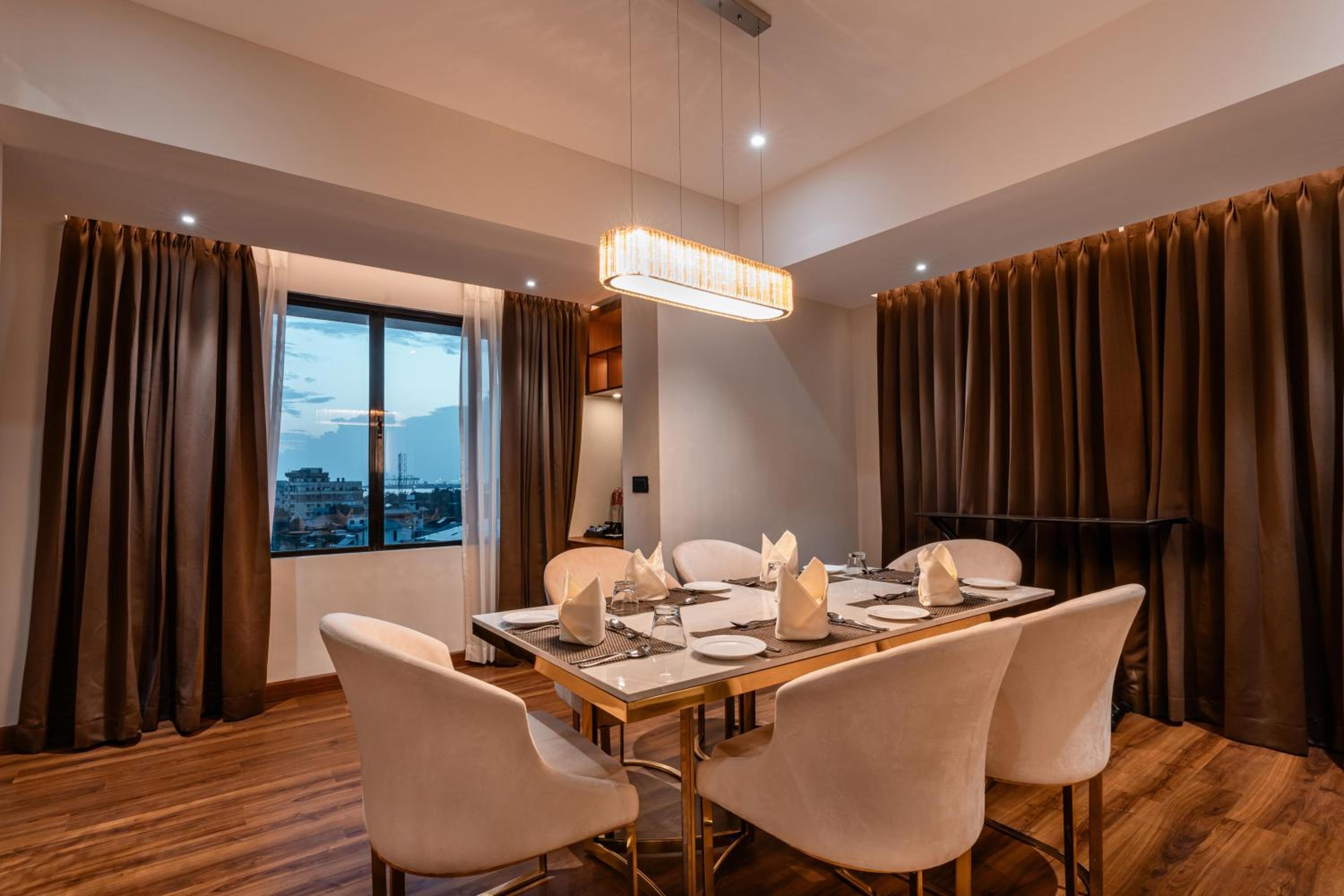 Presidential Suite photo 2