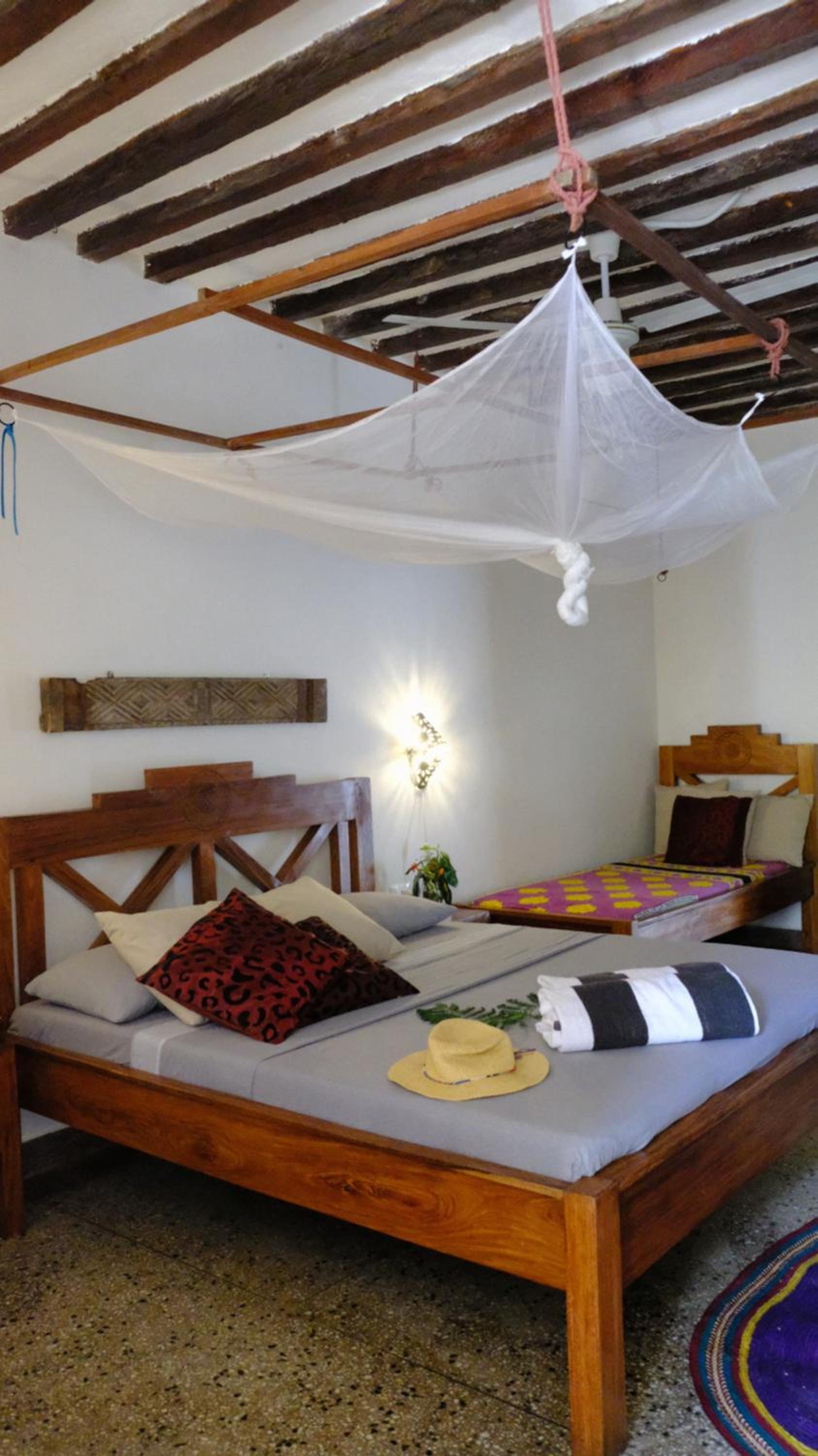 Economy Triple Room with Garden View