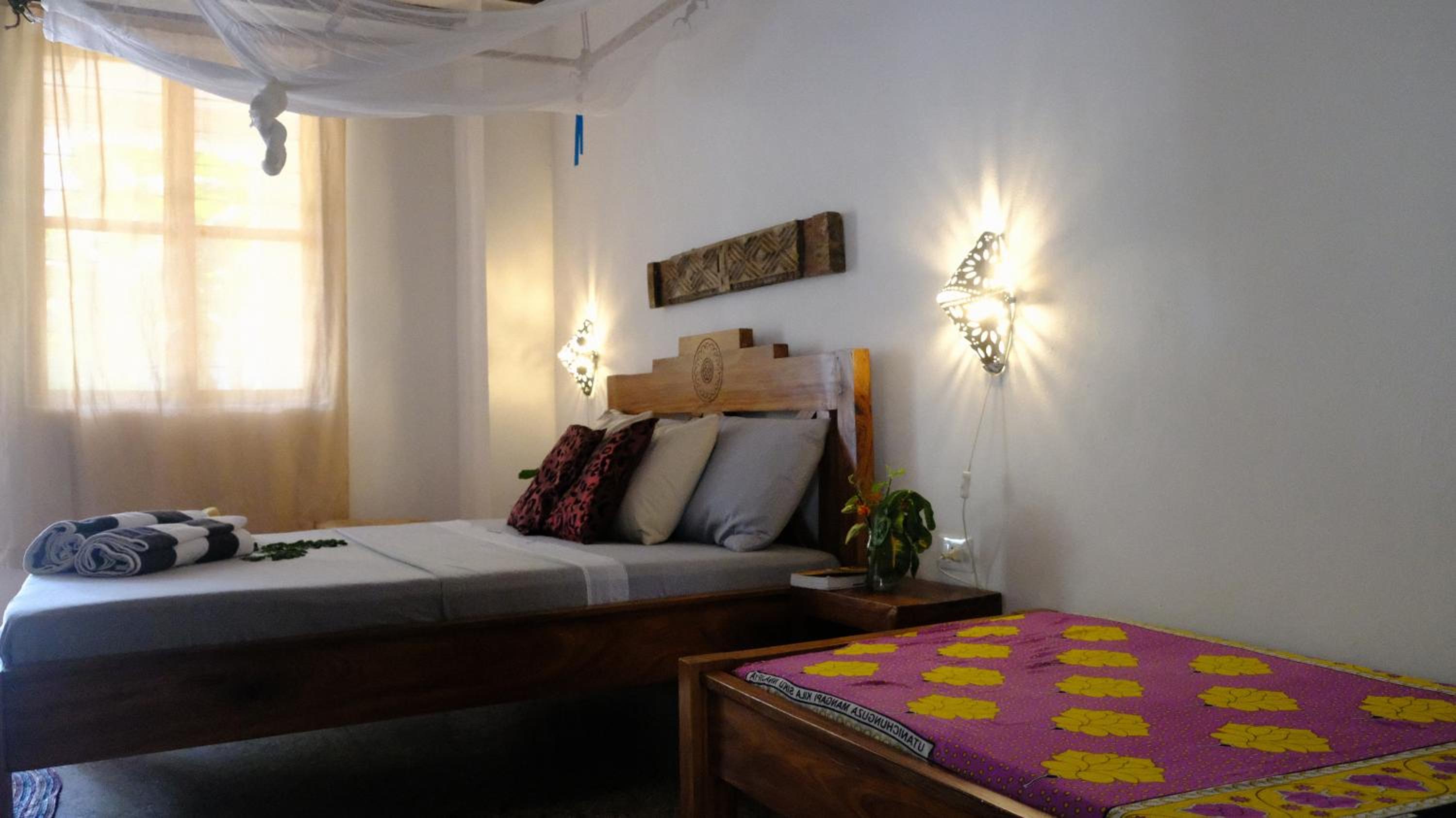 Economy Triple Room with Garden View