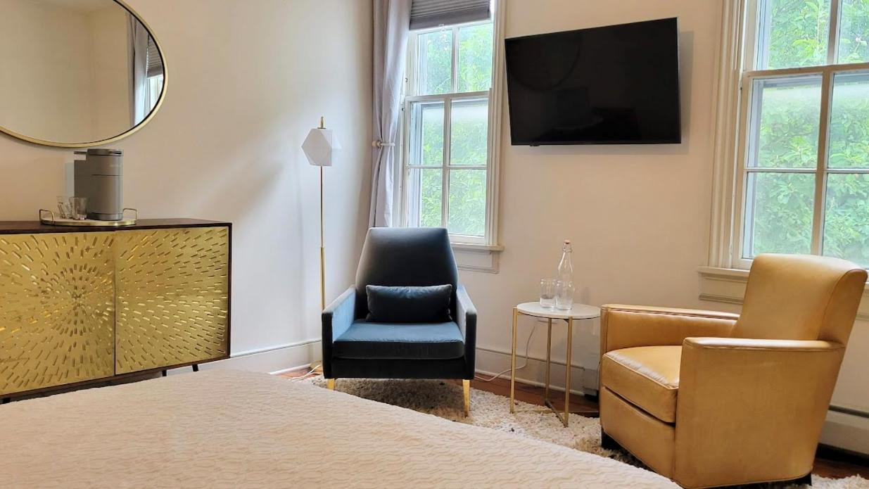 Double Room with Private External Bathroom photo 3