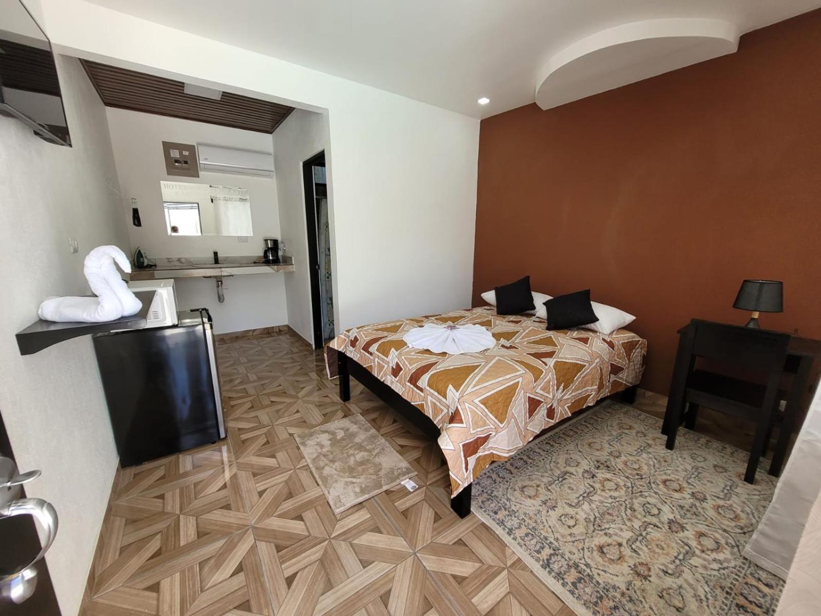 Double or Twin Room photo 2